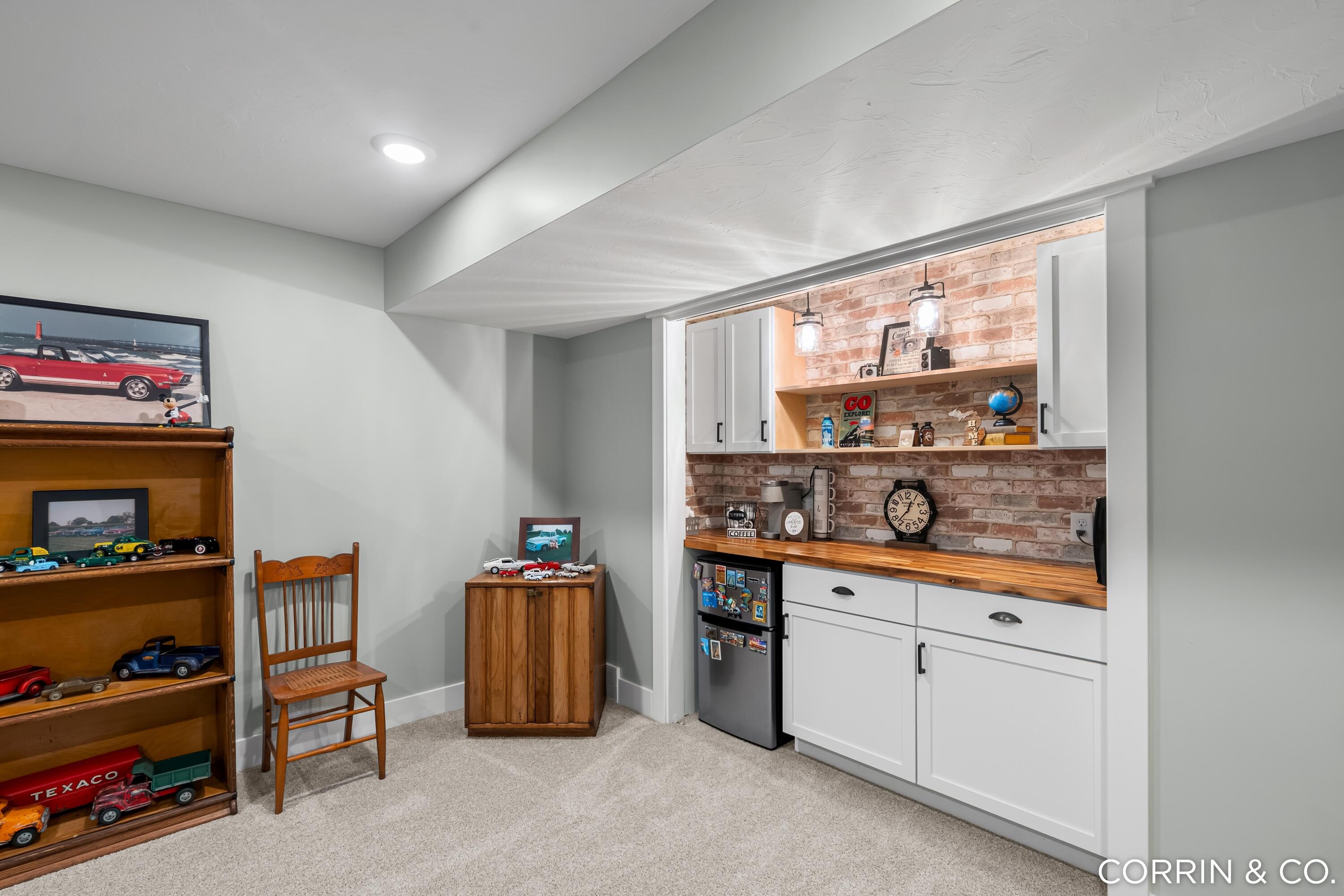 575 Riverbank Circle Zeeland MI 49464