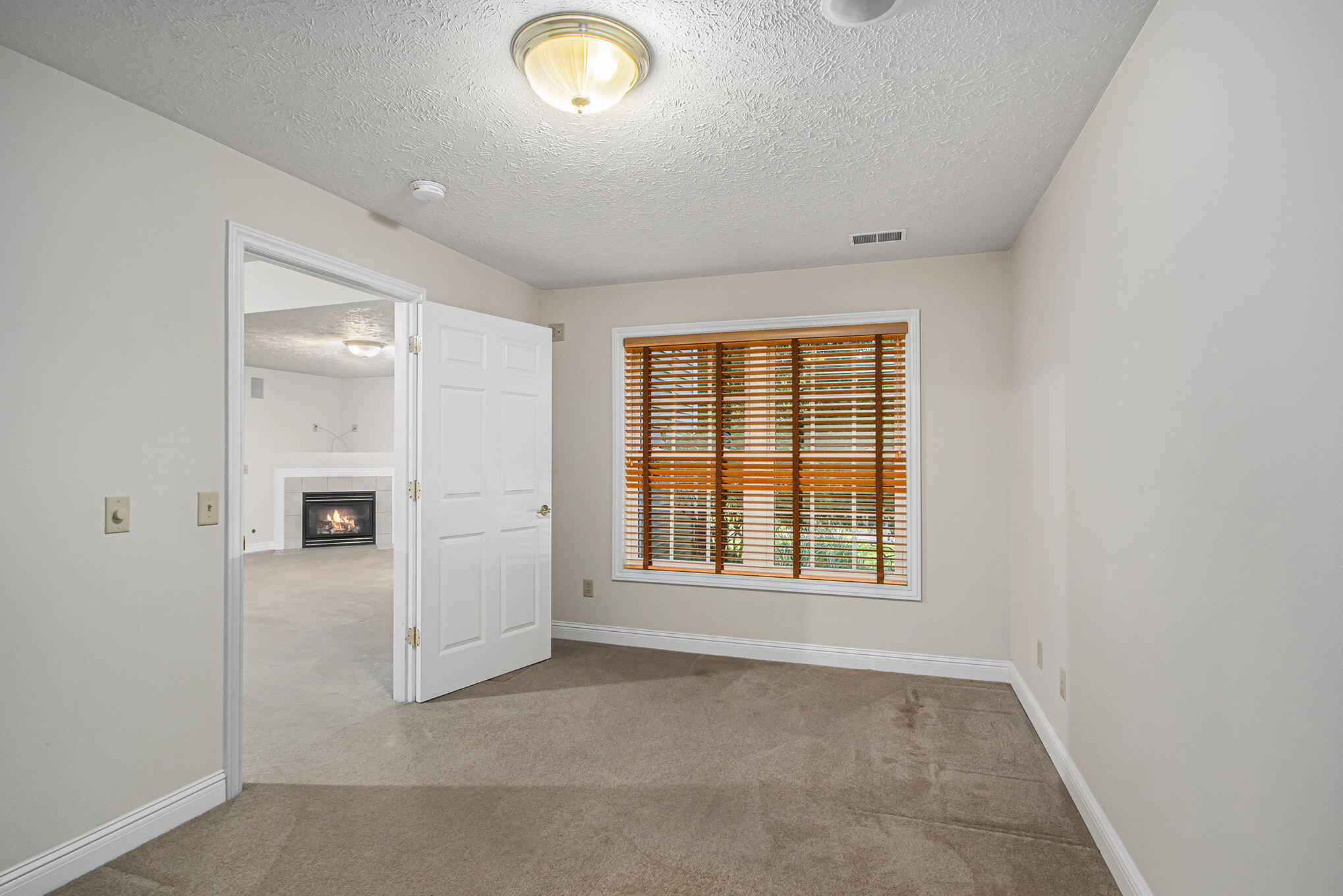 2669 Hunters Bluff Kalamazoo MI 49048