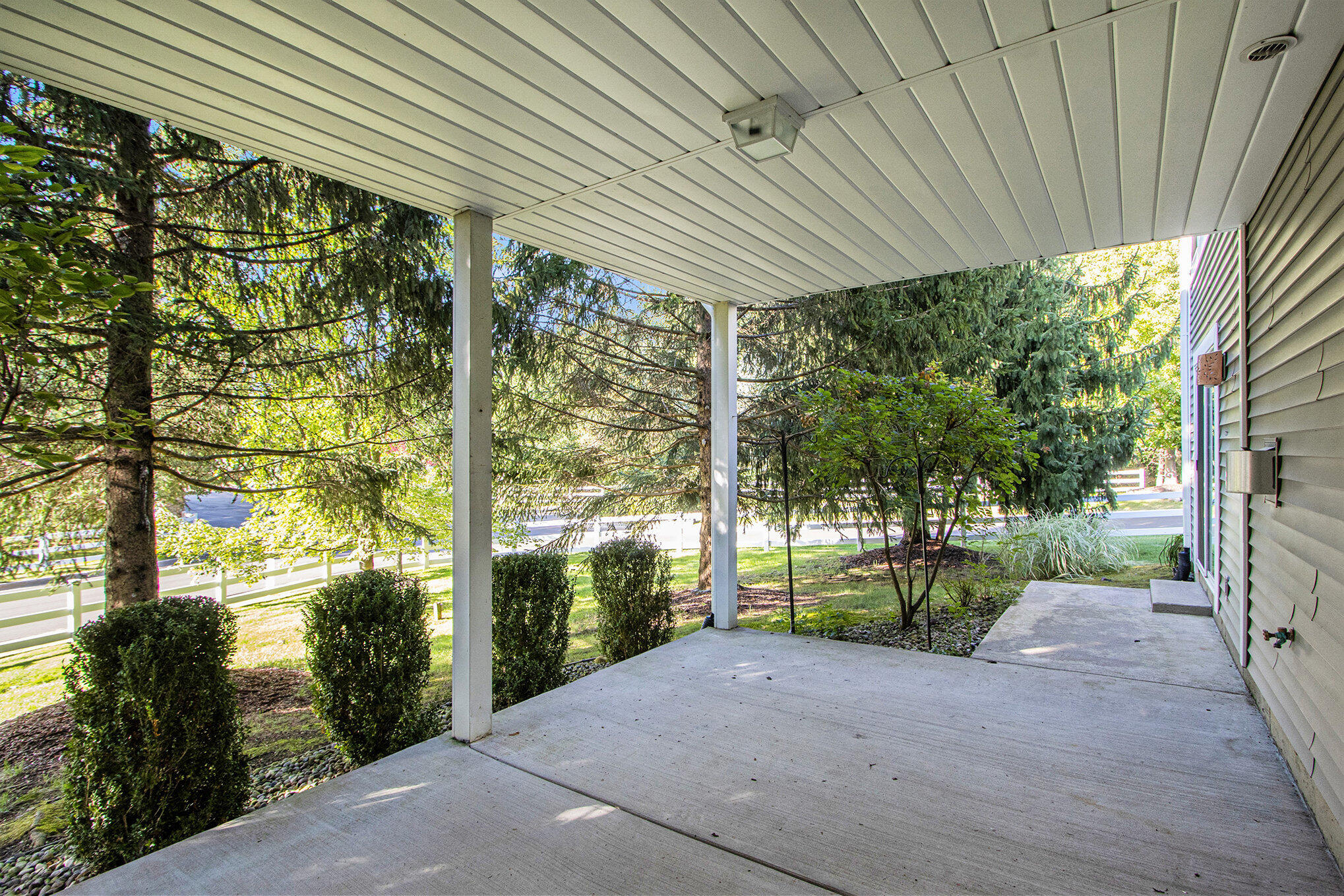 2669 Hunters Bluff Kalamazoo MI 49048
