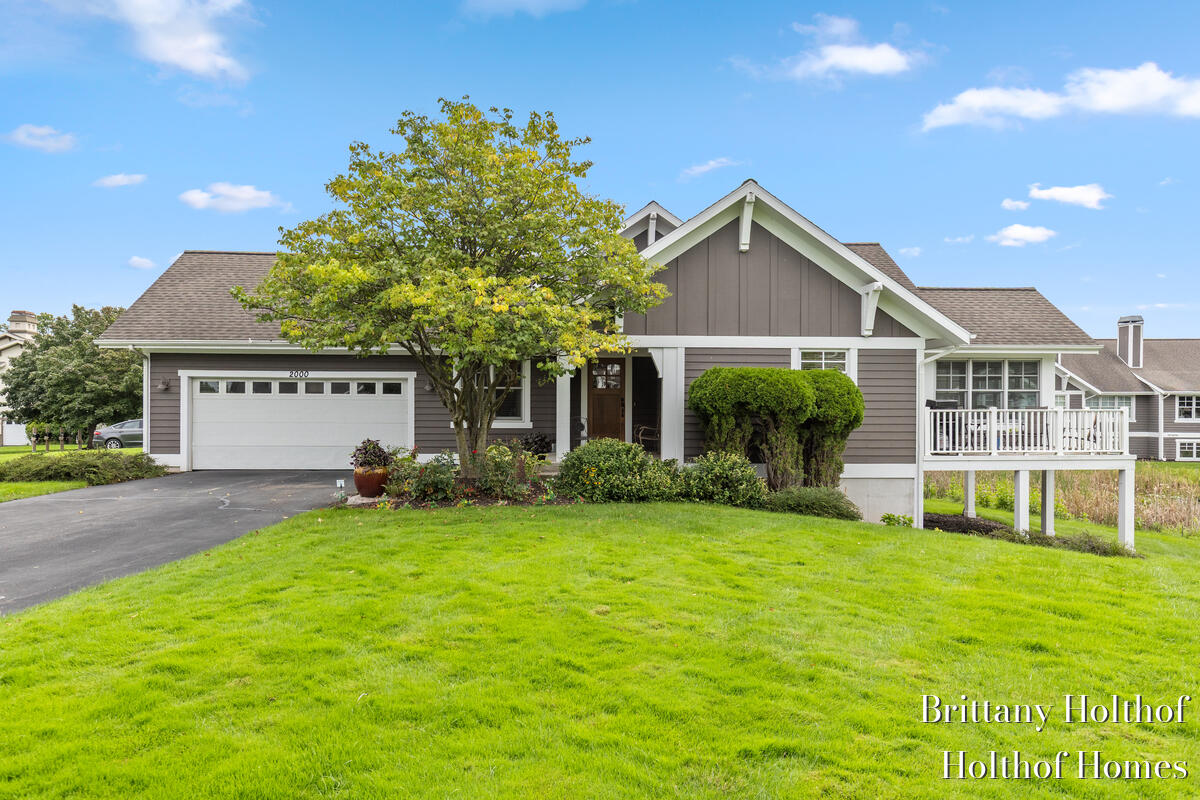 2000 Talamore Court SE Grand Rapids MI 49546