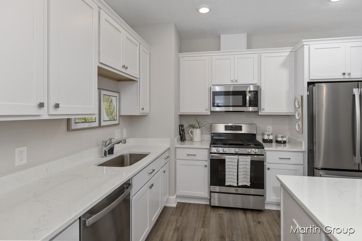 2245 Watertown Way NE Grand Rapids MI 49505