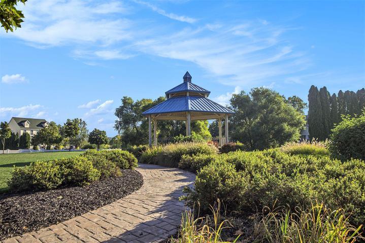 1088 Cobblestone Road Holland MI 49423