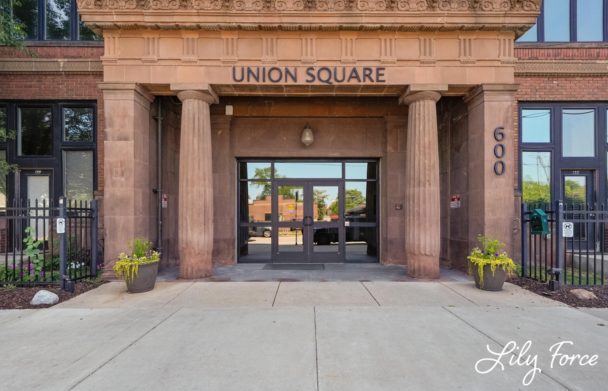 600 Broadway Avenue NW Grand Rapids MI 49504
