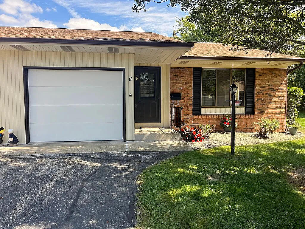52 Old Mill Drive Holland MI 49423