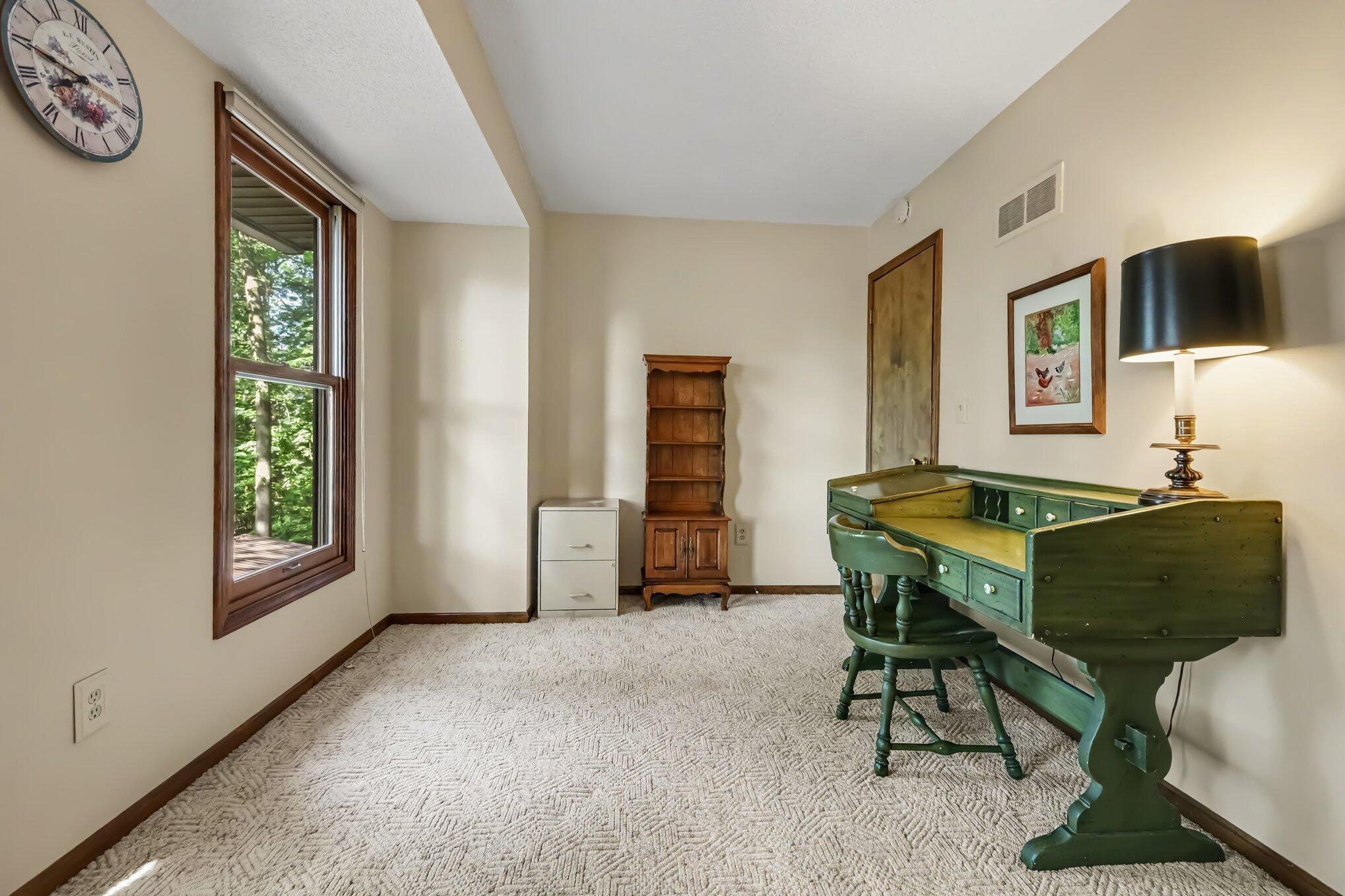 2579 Chatham Woods Drive SE Grand Rapids MI 49546