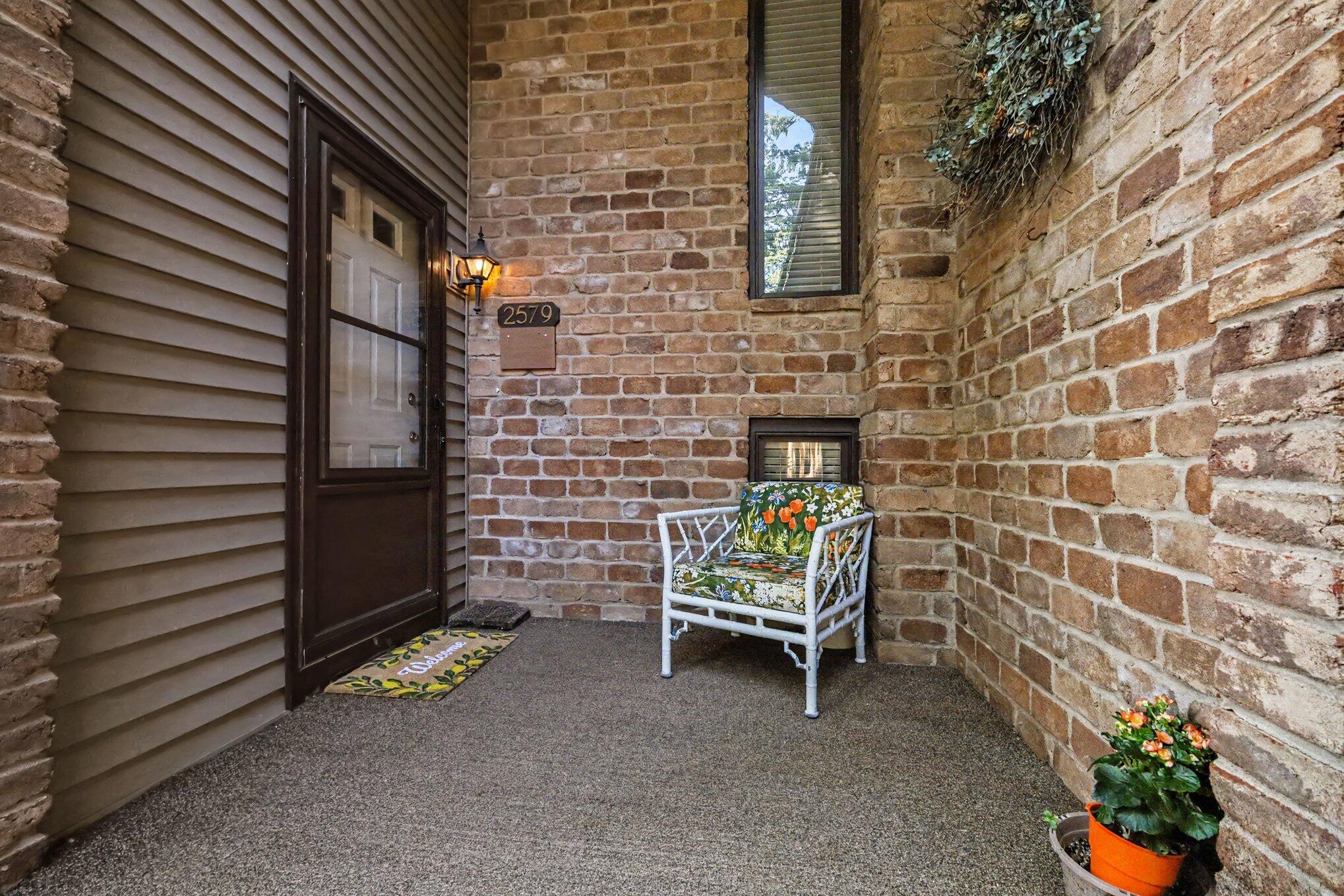 2579 Chatham Woods Drive SE Grand Rapids MI 49546