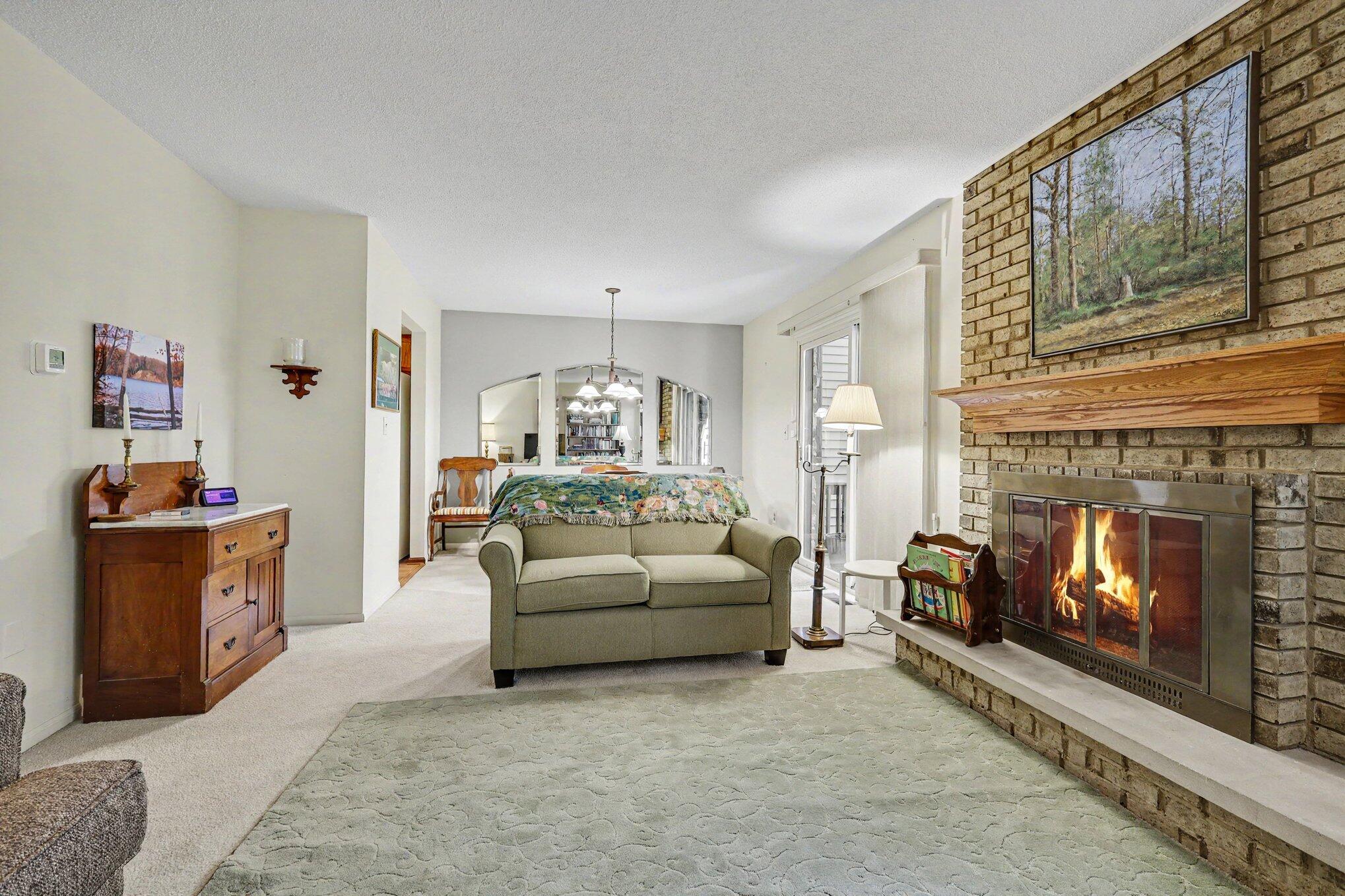 2579 Chatham Woods Drive SE Grand Rapids MI 49546