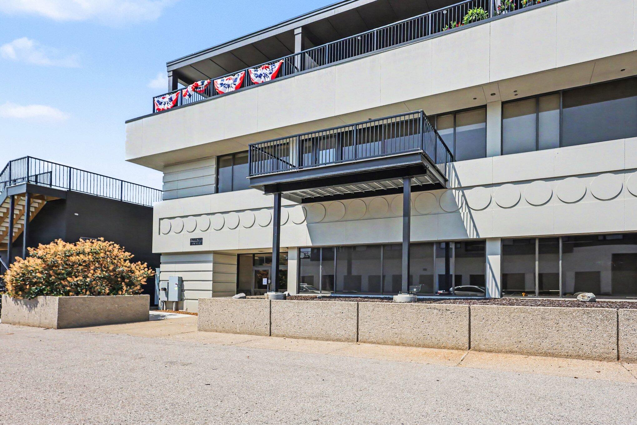 Grand Haven MI, 300 Washington Avenue, Unit 4