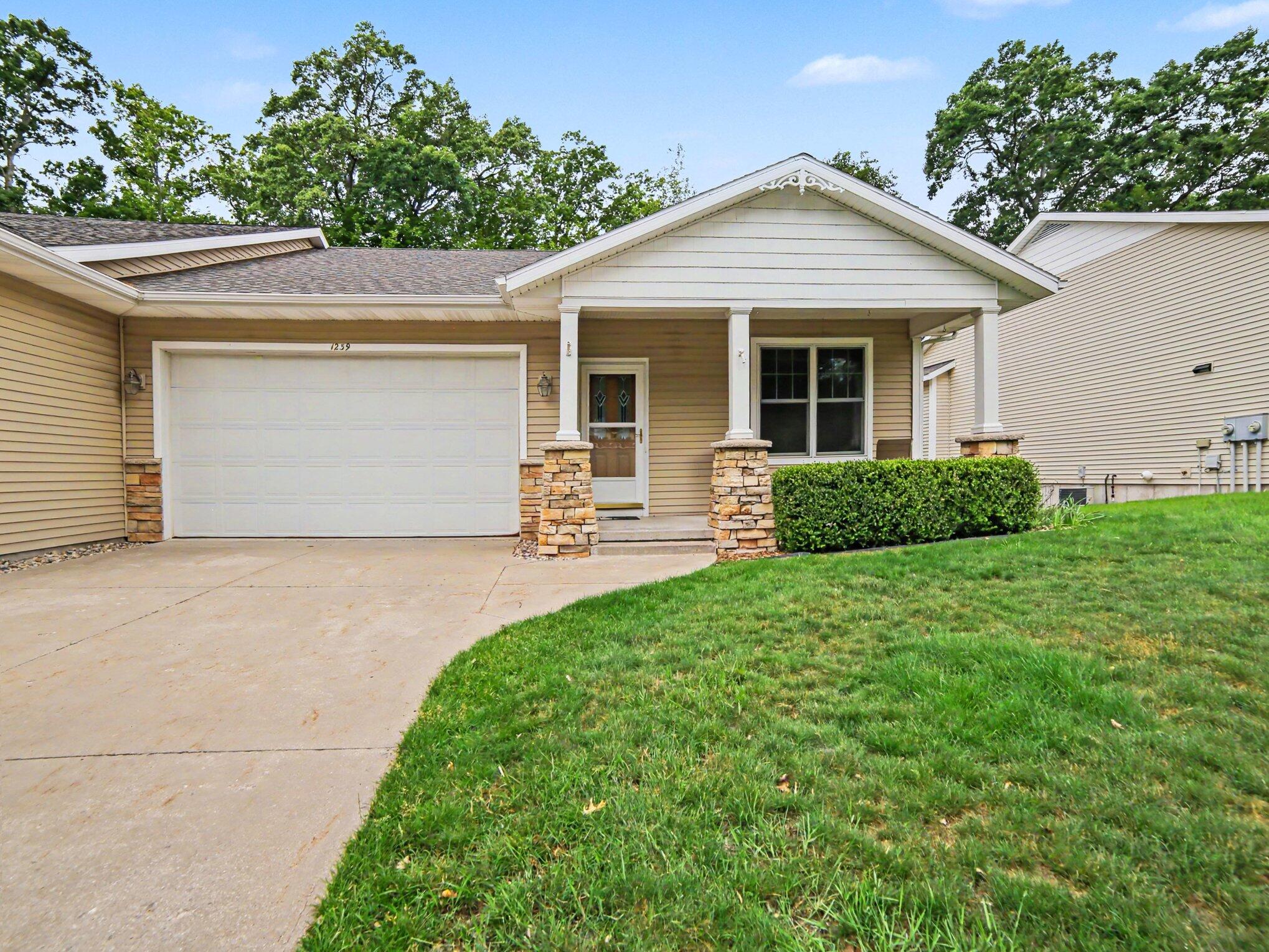 1239 Blue Heron Drive Ludington MI 49431