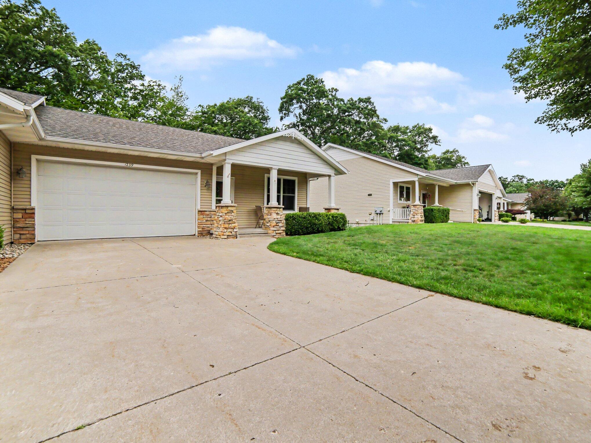1239 Blue Heron Drive Ludington MI 49431