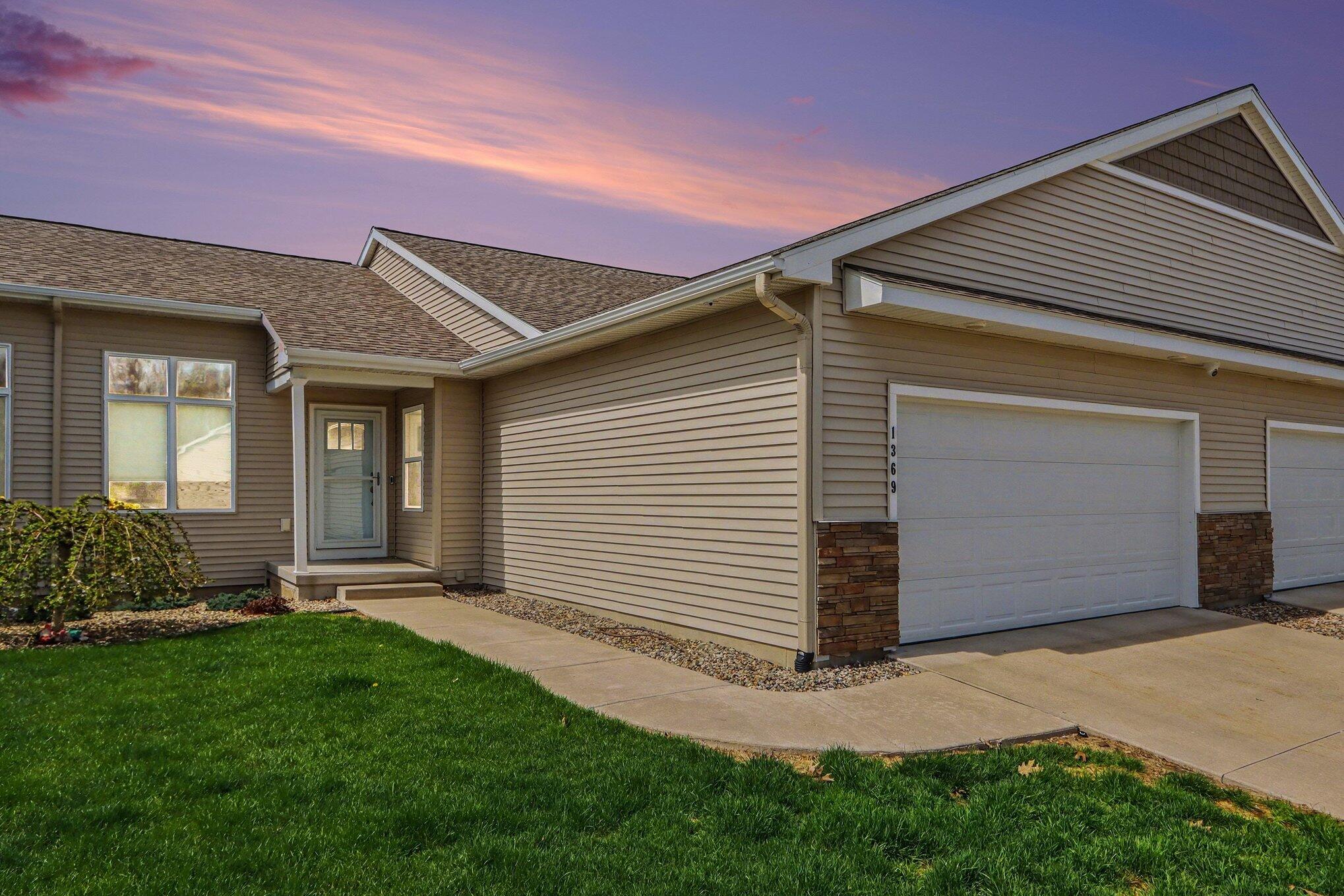 1369 S Village Circle Kalamazoo MI 49009