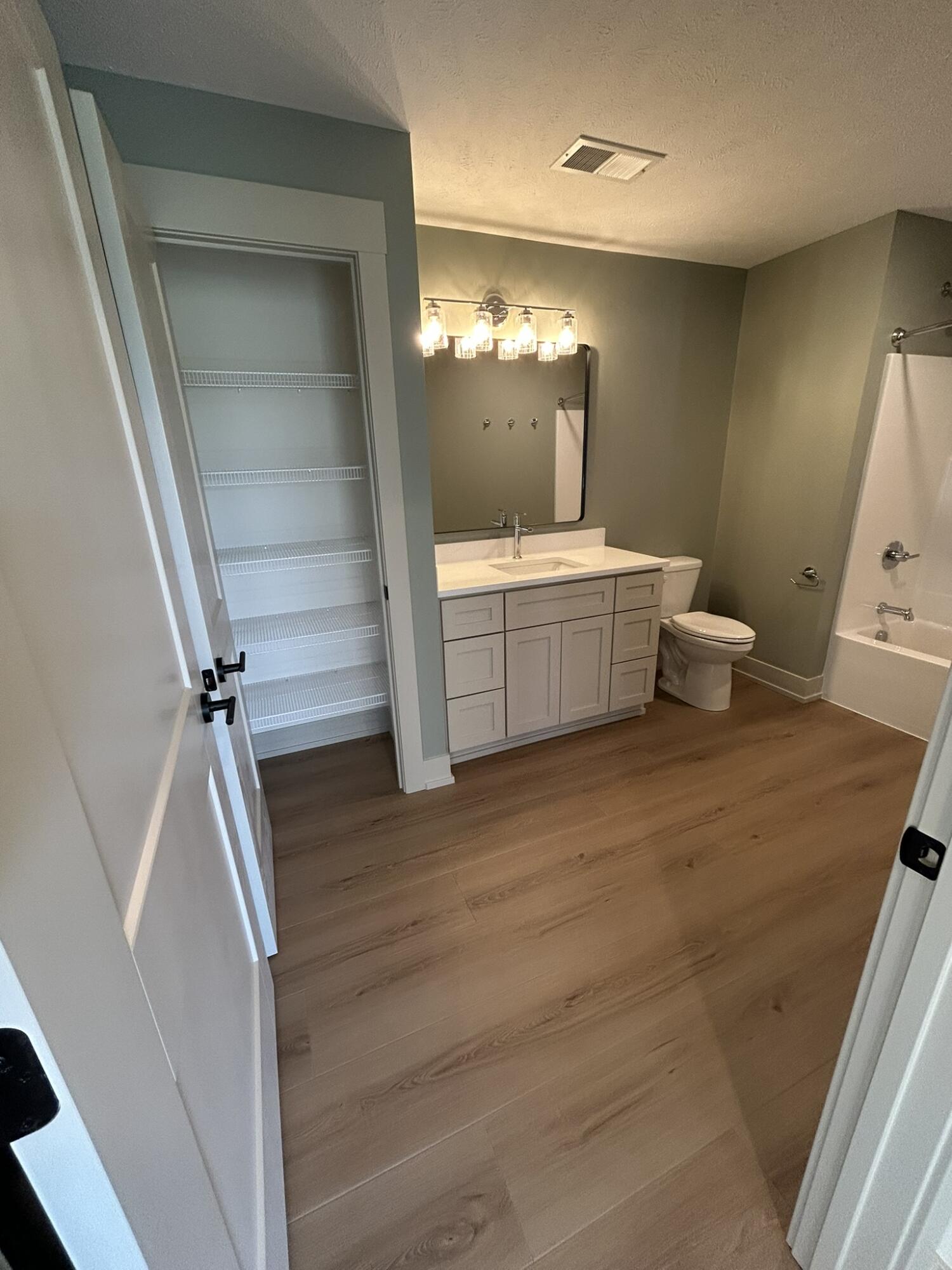6748 Vriesland Crossing Zeeland MI 49464