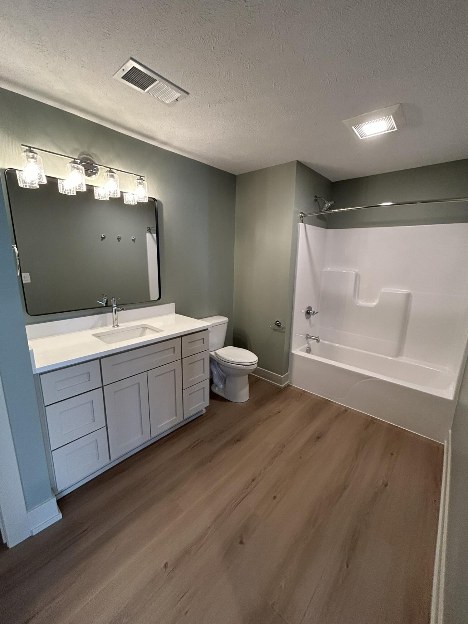 6748 Vriesland Crossing Zeeland MI 49464