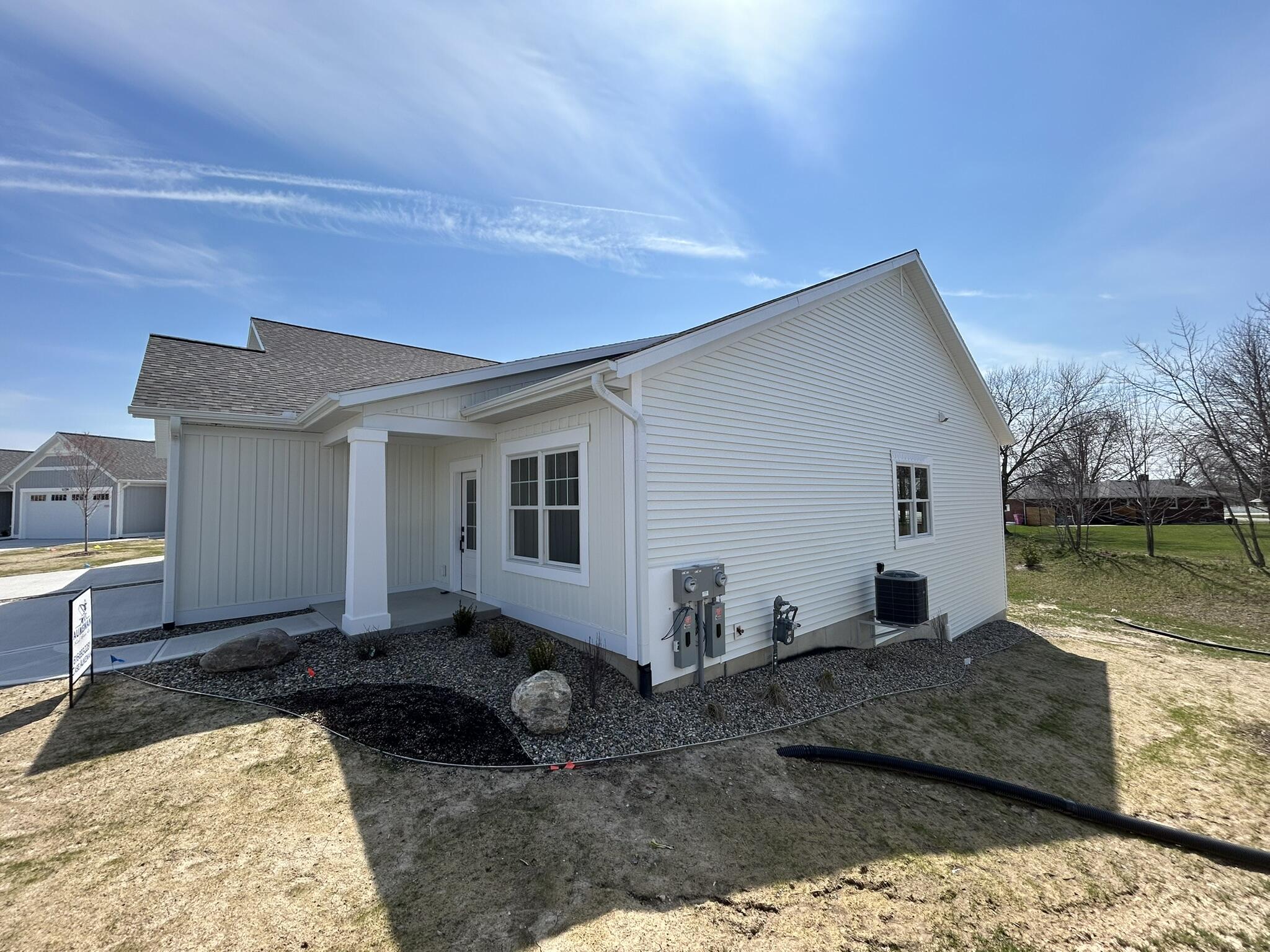 6748 Vriesland Crossing Zeeland MI 49464
