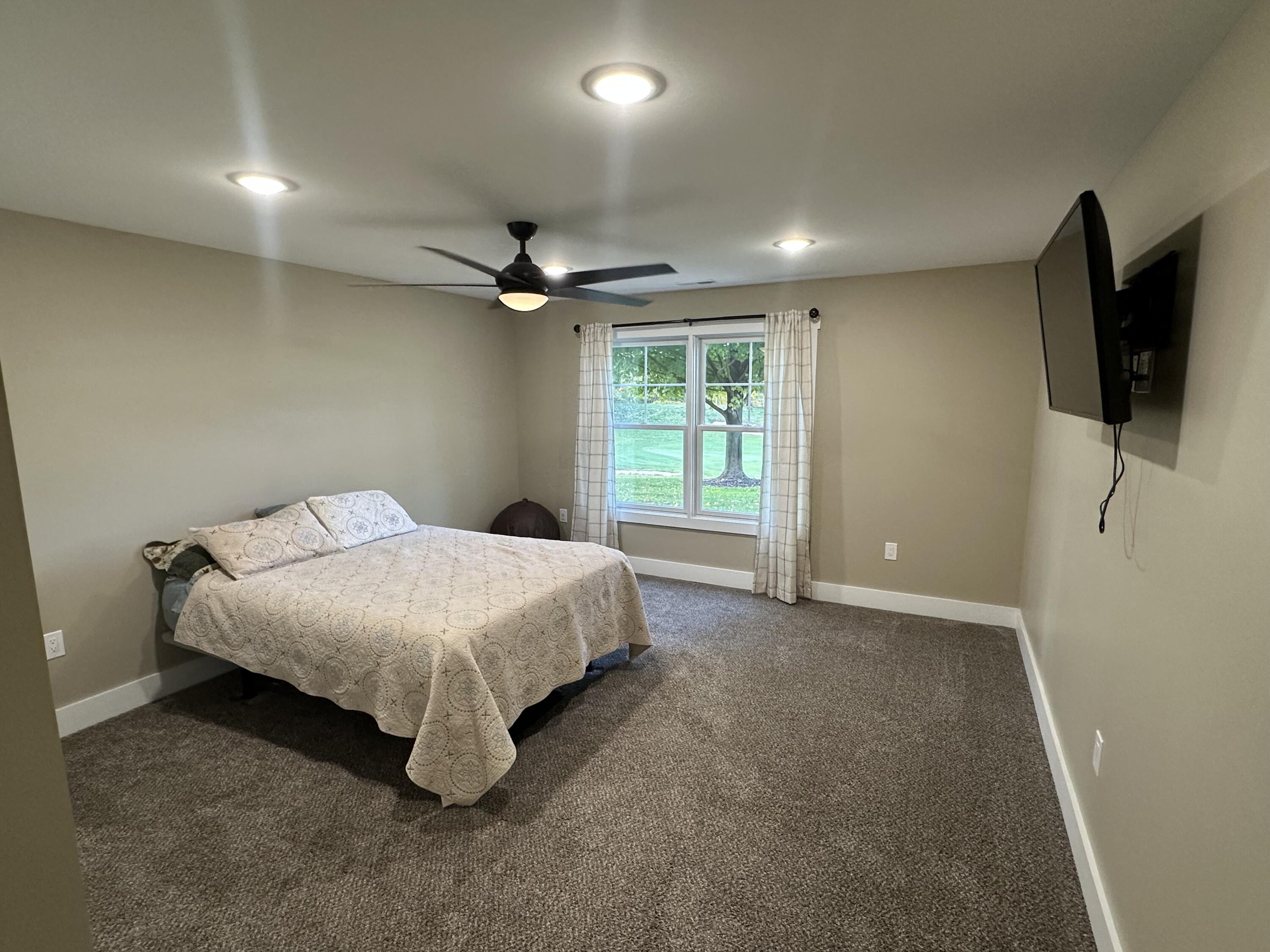 2542 Medinah Lane Benton Harbor MI 49022
