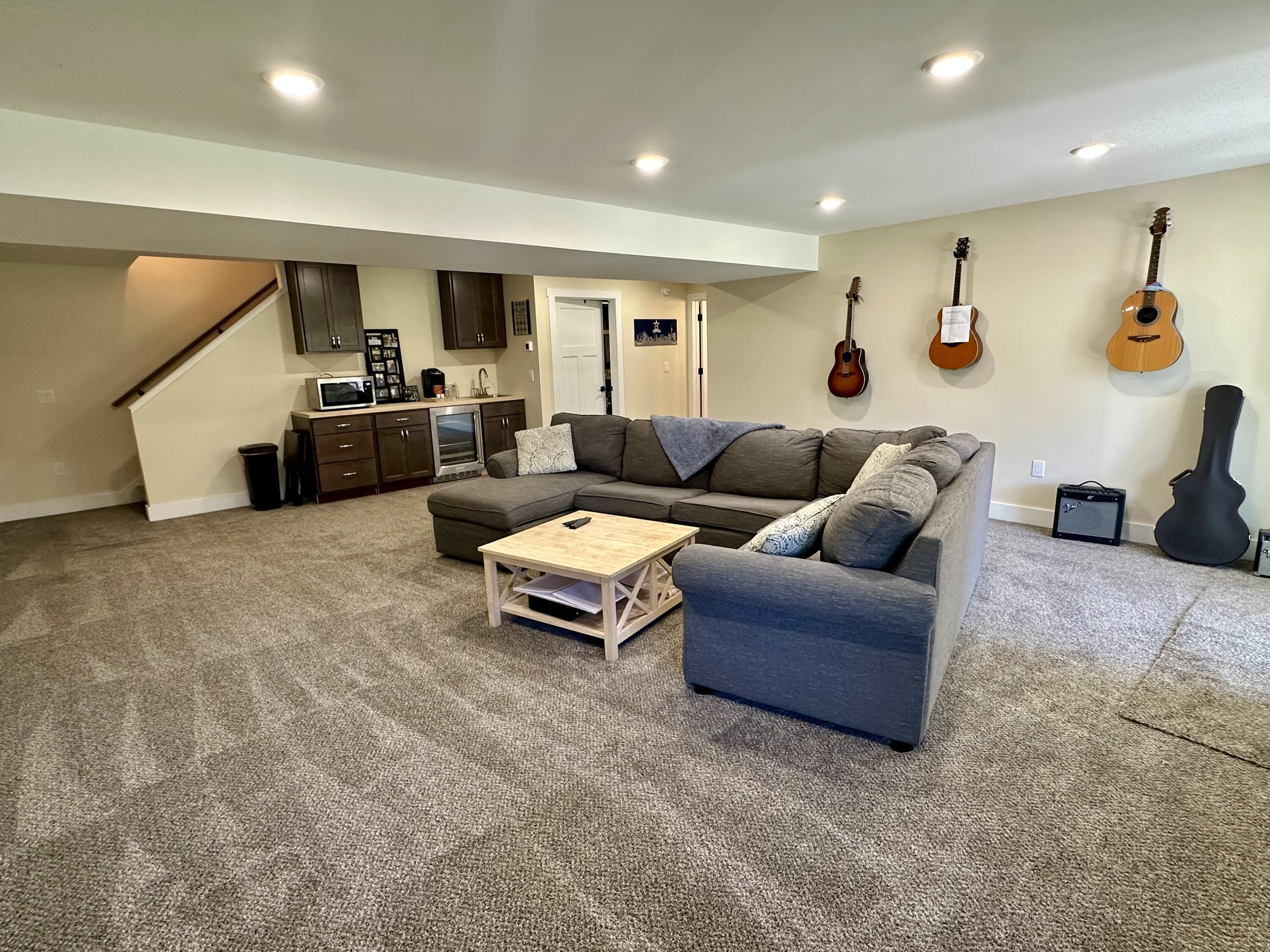 2542 Medinah Lane Benton Harbor MI 49022