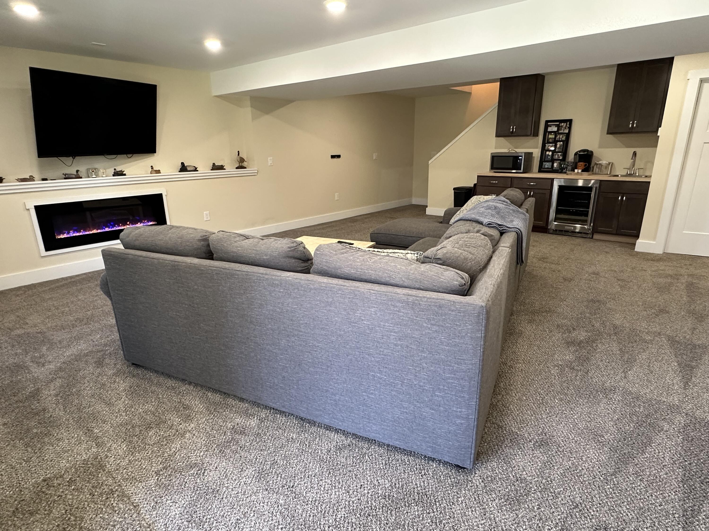 2542 Medinah Lane Benton Harbor MI 49022