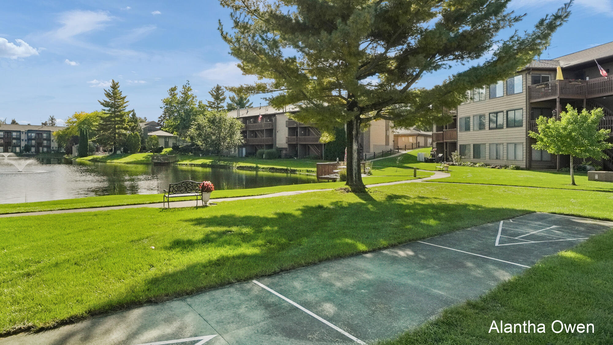 2933 Byron Center Avenue SW Grand Rapids MI 49519