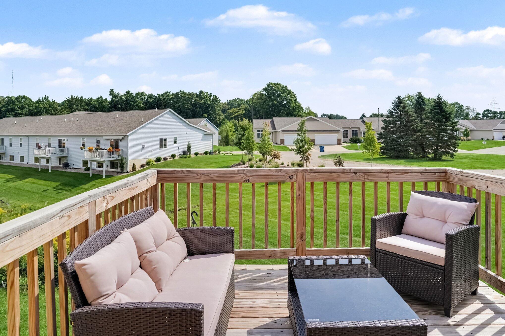 1418 N Village Circle Kalamazoo MI 49009