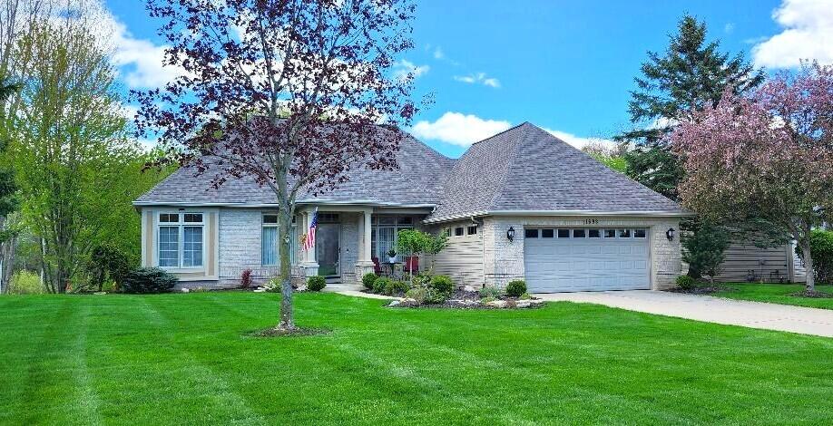 1698 Oakleigh Woods Drive NW Grand Rapids MI 49504