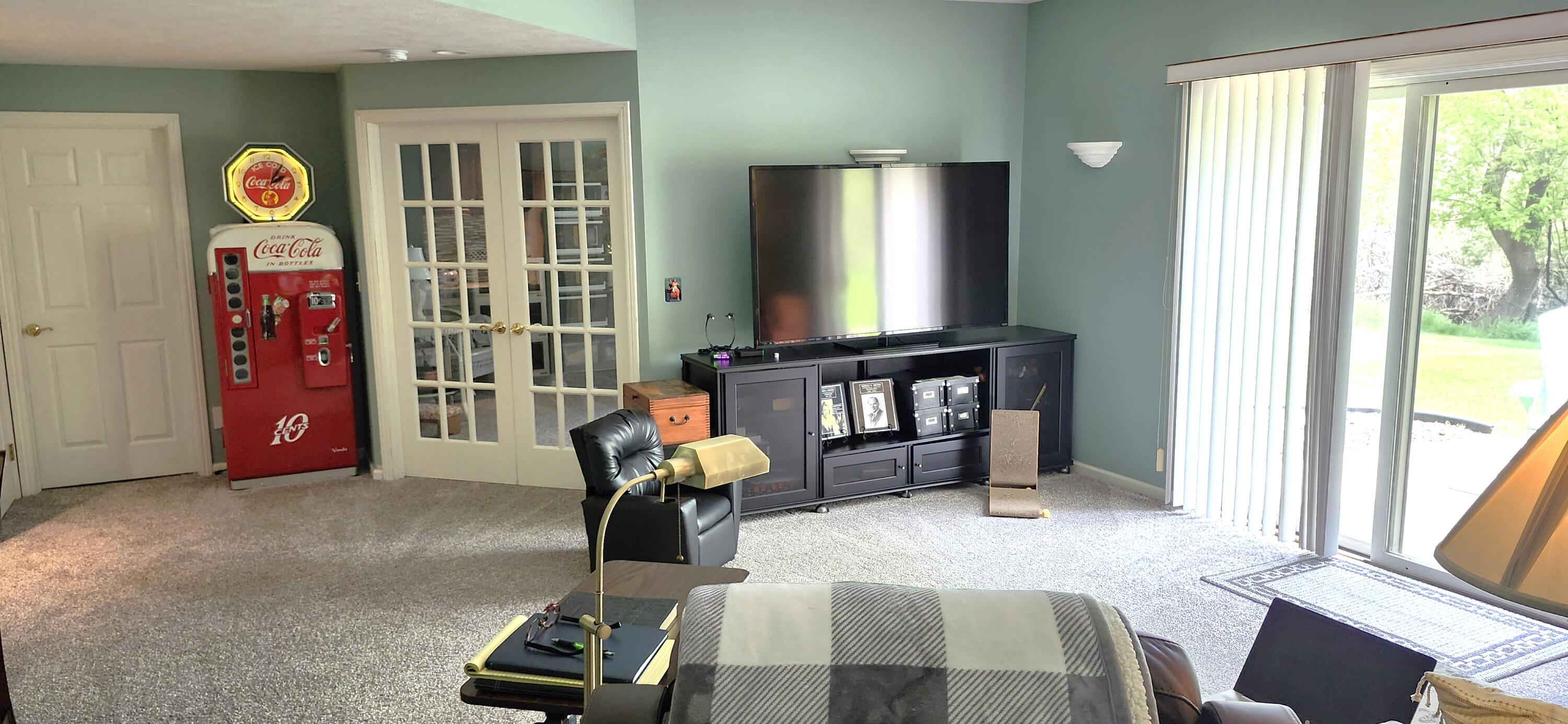 1698 Oakleigh Woods Drive NW Grand Rapids MI 49504