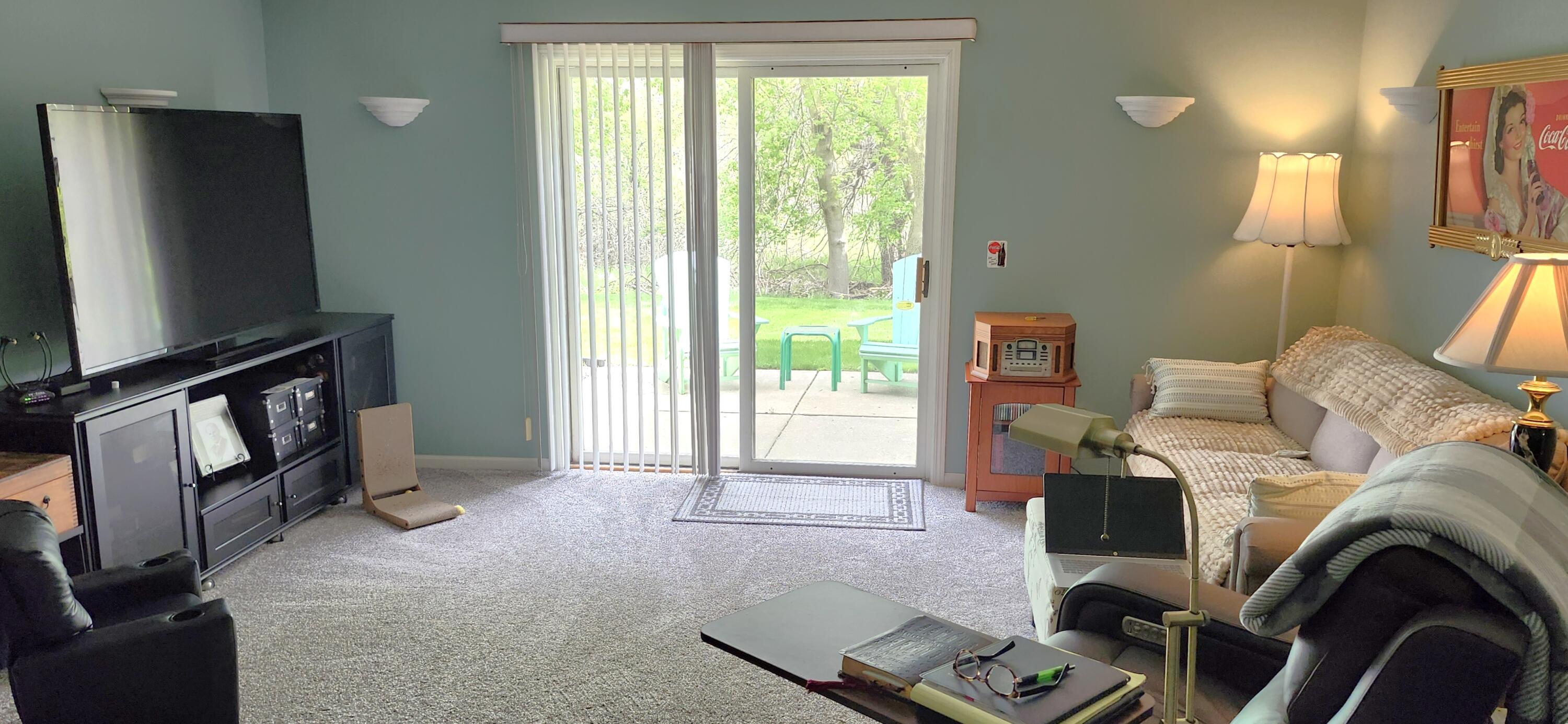 1698 Oakleigh Woods Drive NW Grand Rapids MI 49504