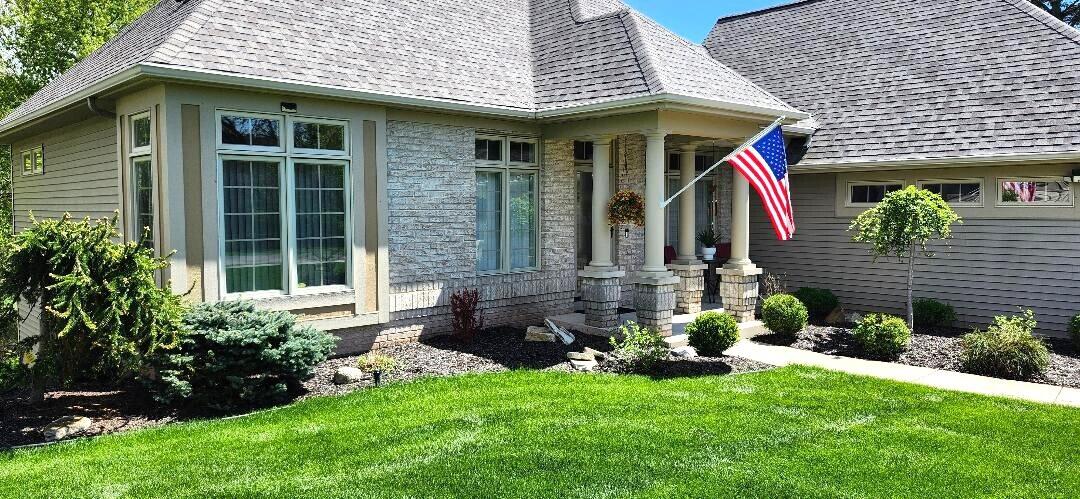1698 Oakleigh Woods Drive NW Grand Rapids MI 49504