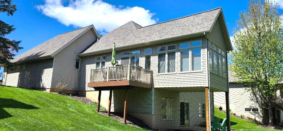 1698 Oakleigh Woods Drive NW Grand Rapids MI 49504