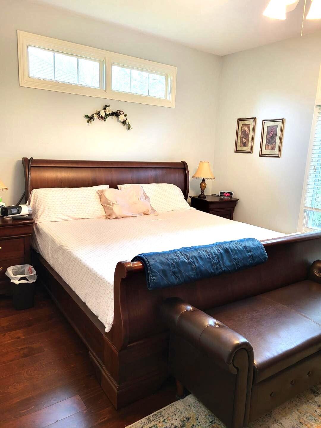 1698 Oakleigh Woods Drive NW Grand Rapids MI 49504