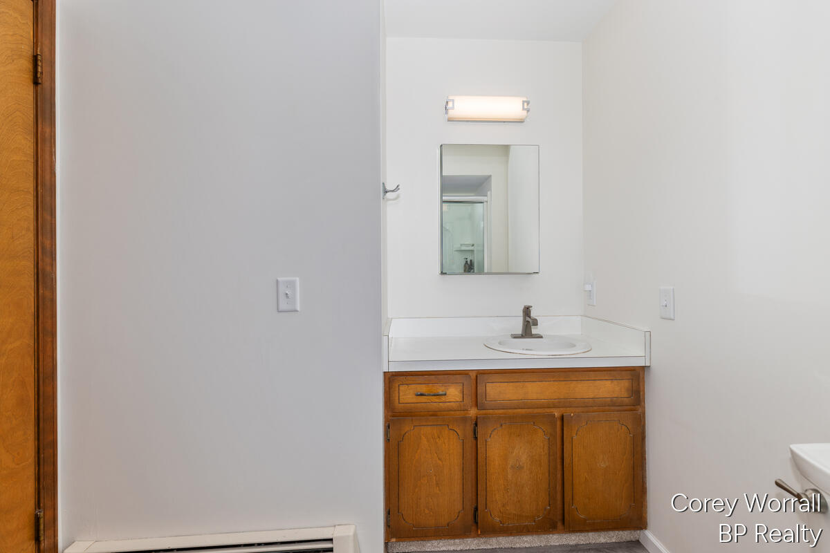 686 Andover Street SE Grand Rapids MI 49548