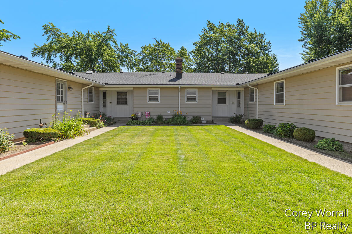 686 Andover Street SE Grand Rapids MI 49548