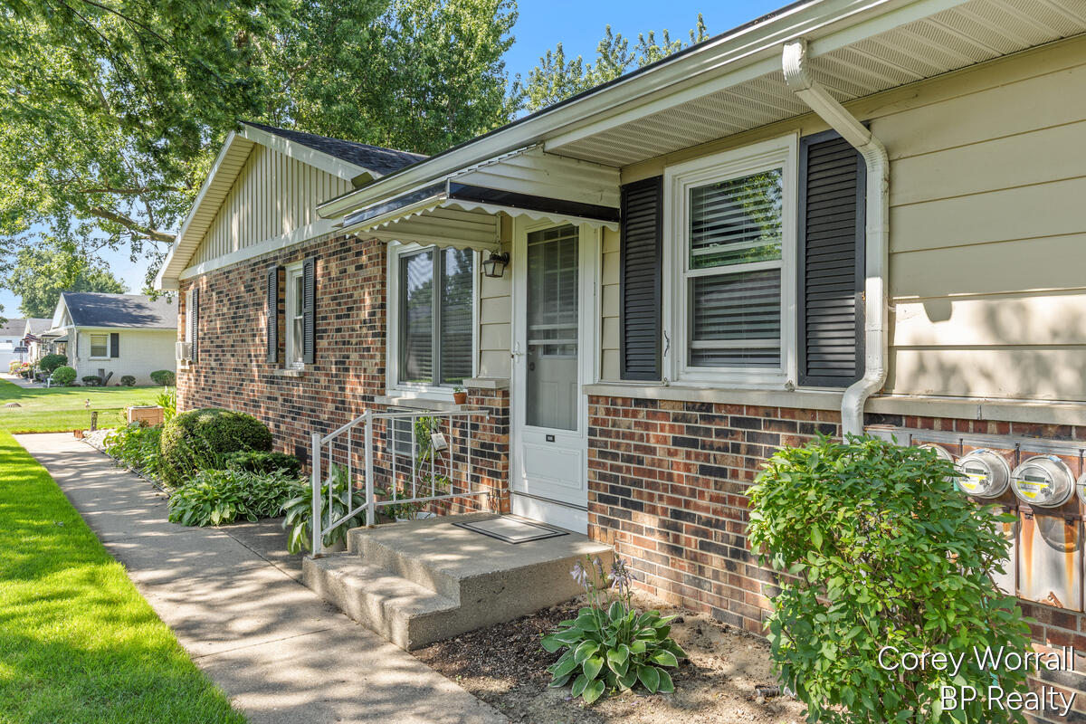 686 Andover Street SE Grand Rapids MI 49548