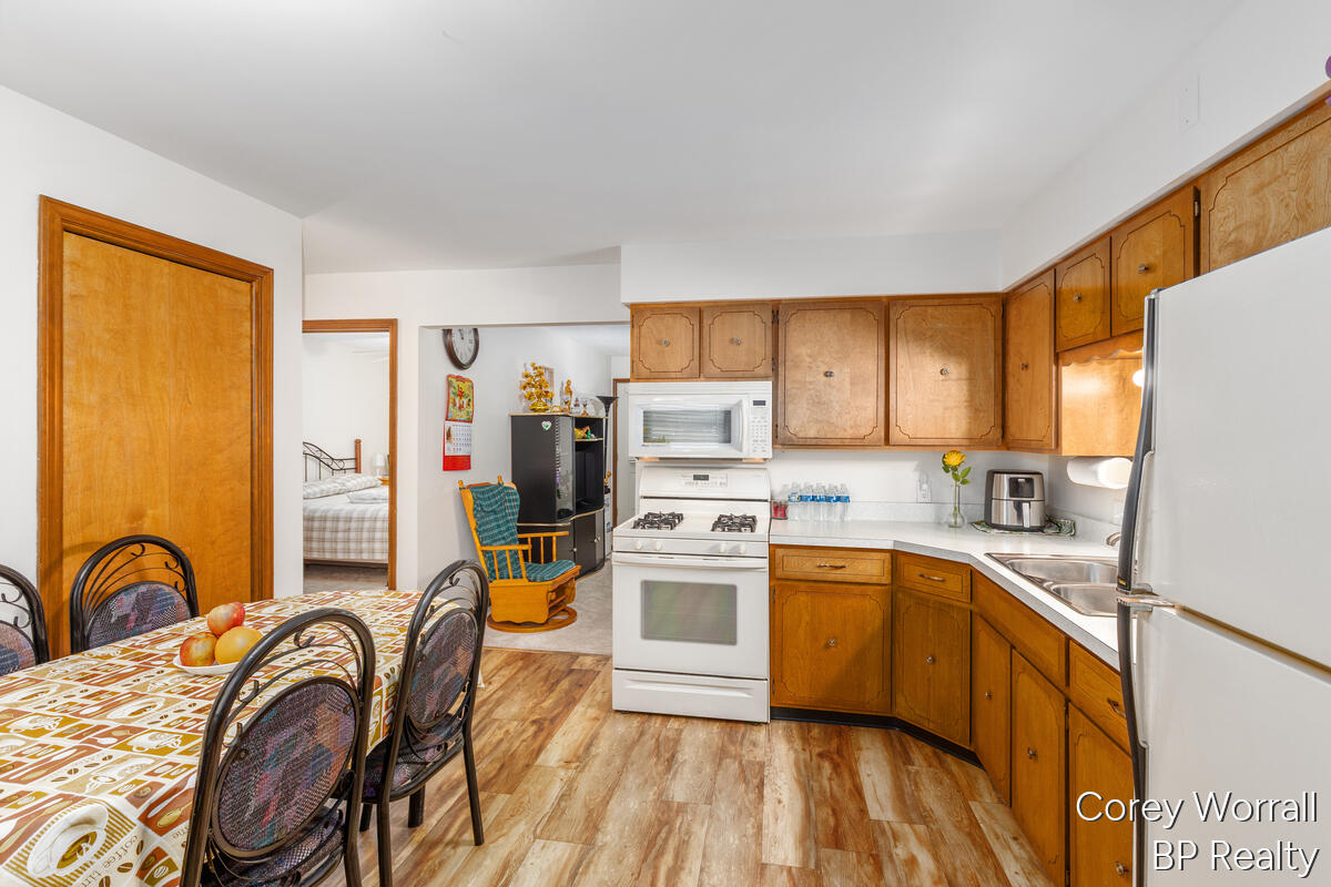 686 Andover Street SE Grand Rapids MI 49548