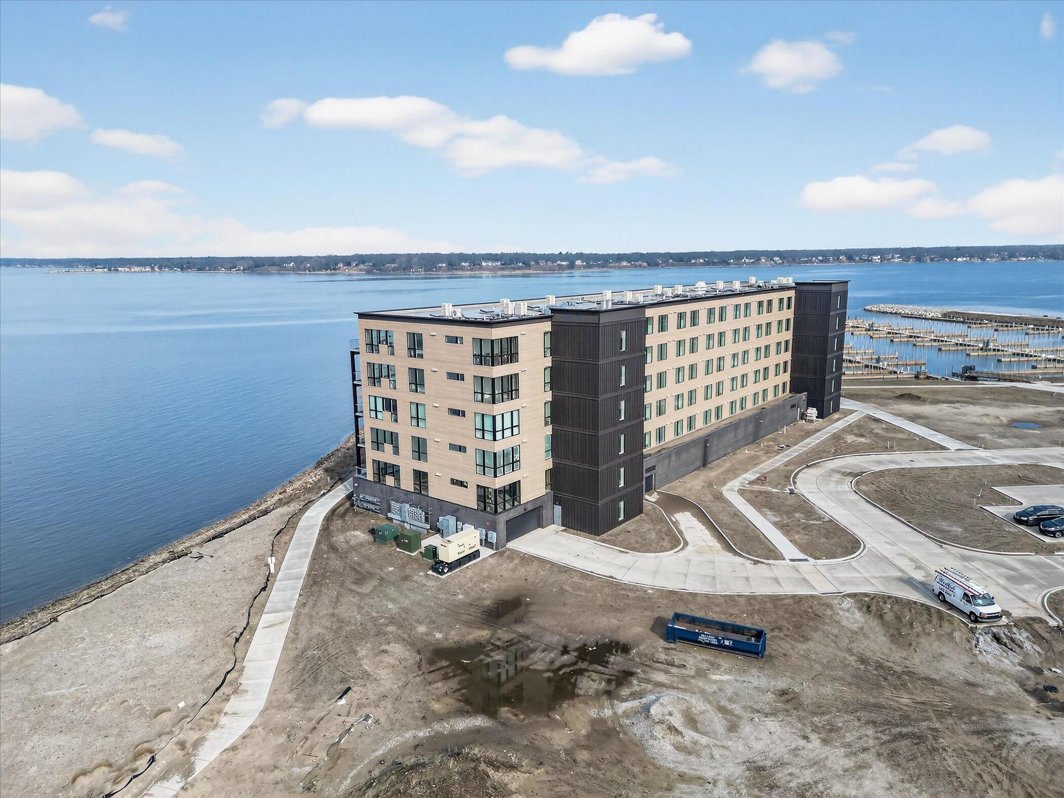 901 Adelaide Circle Muskegon MI 49441
