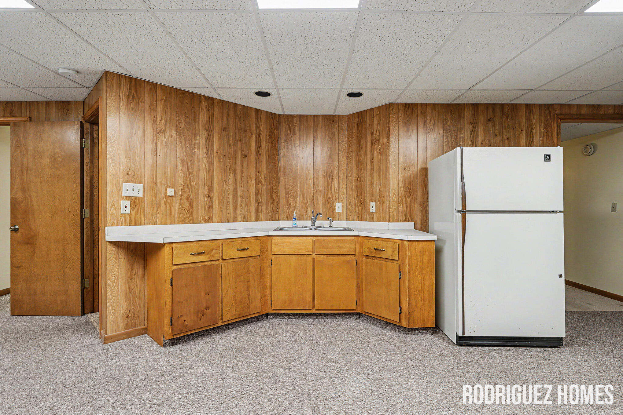 1731 Lakeview Drive Zeeland MI 49464