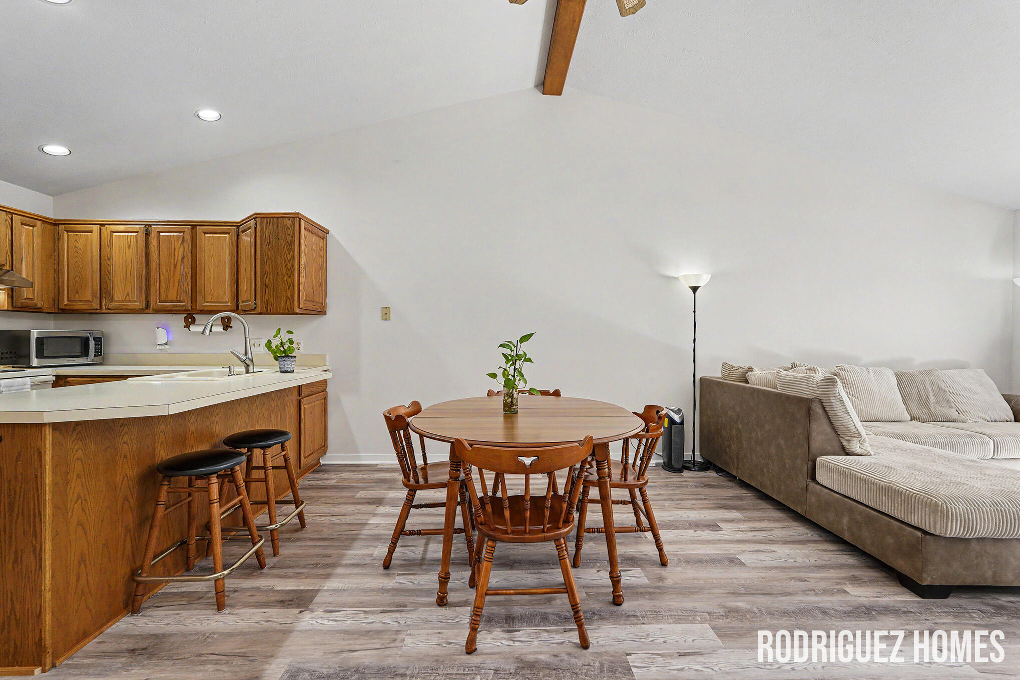 1731 Lakeview Drive Zeeland MI 49464