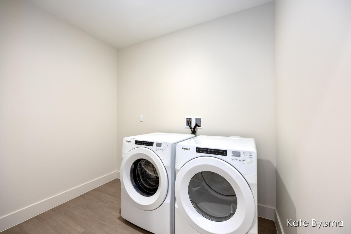 144 Oakes Street SW Grand Rapids MI 49503