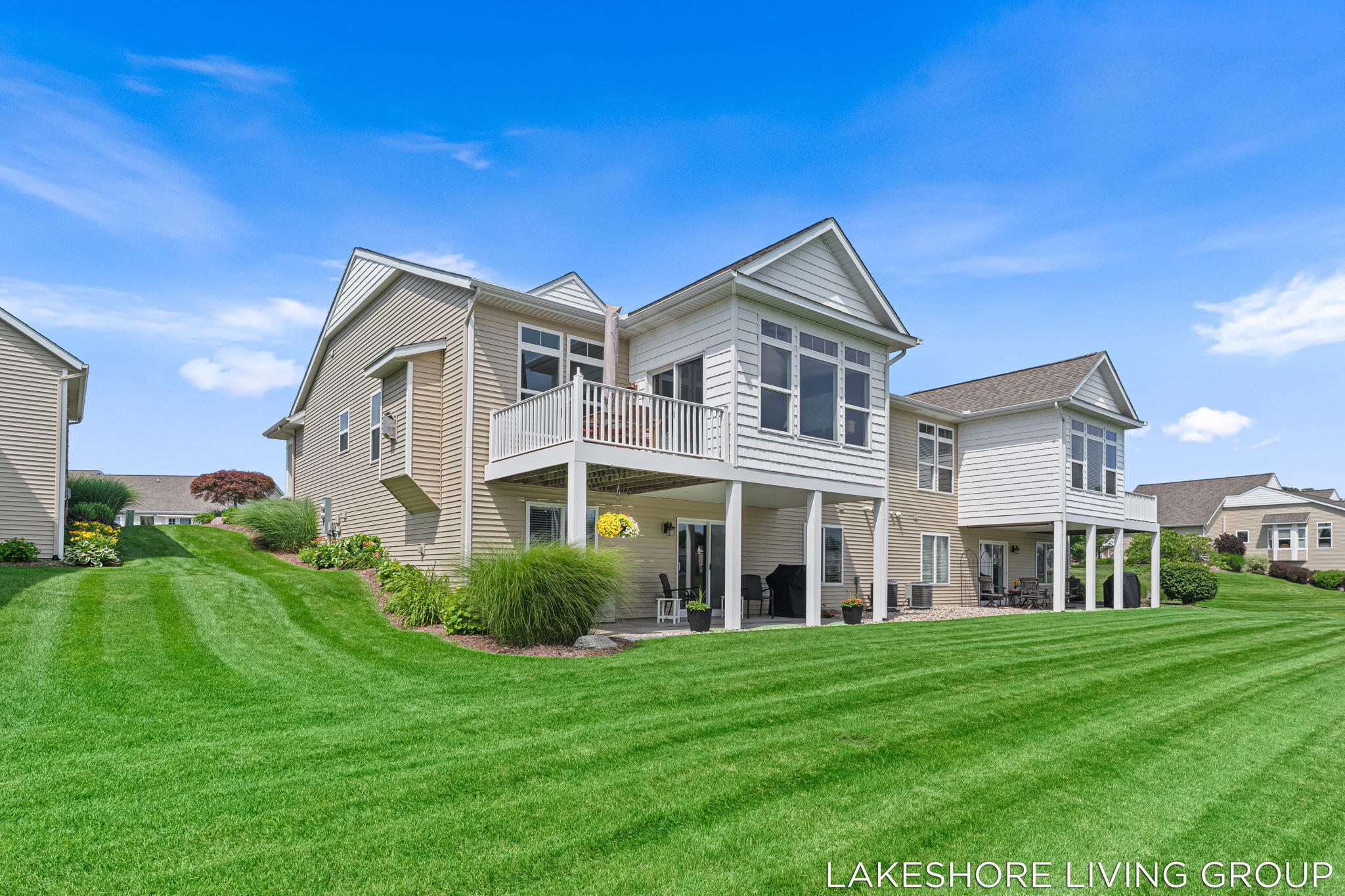 11565 S Lake Drive Holland MI 49424