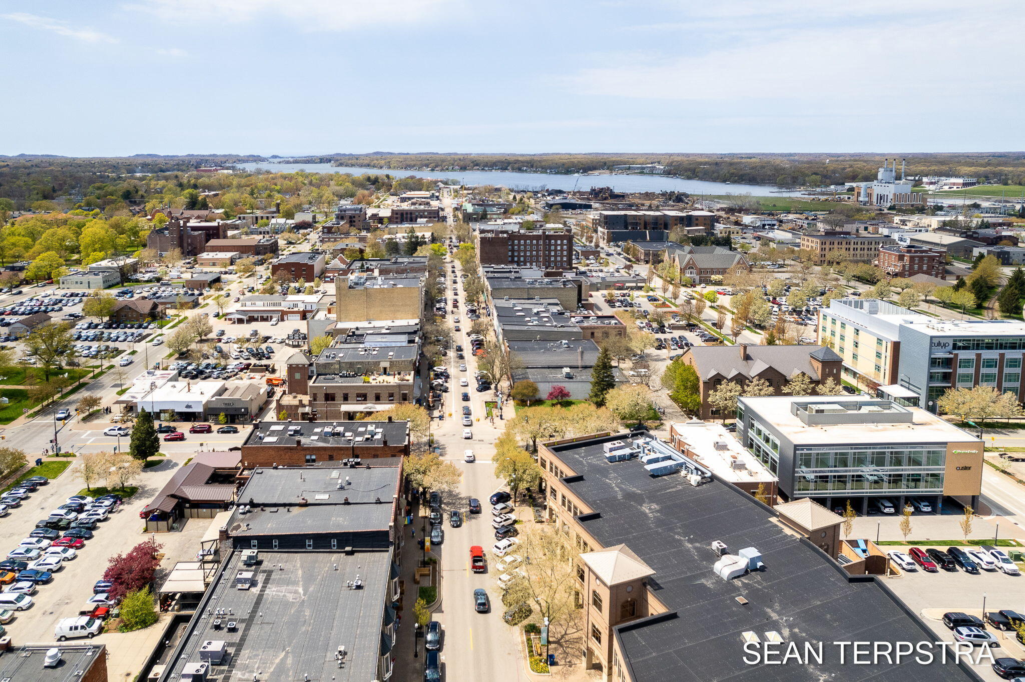 110 Central Avenue Holland MI 49423