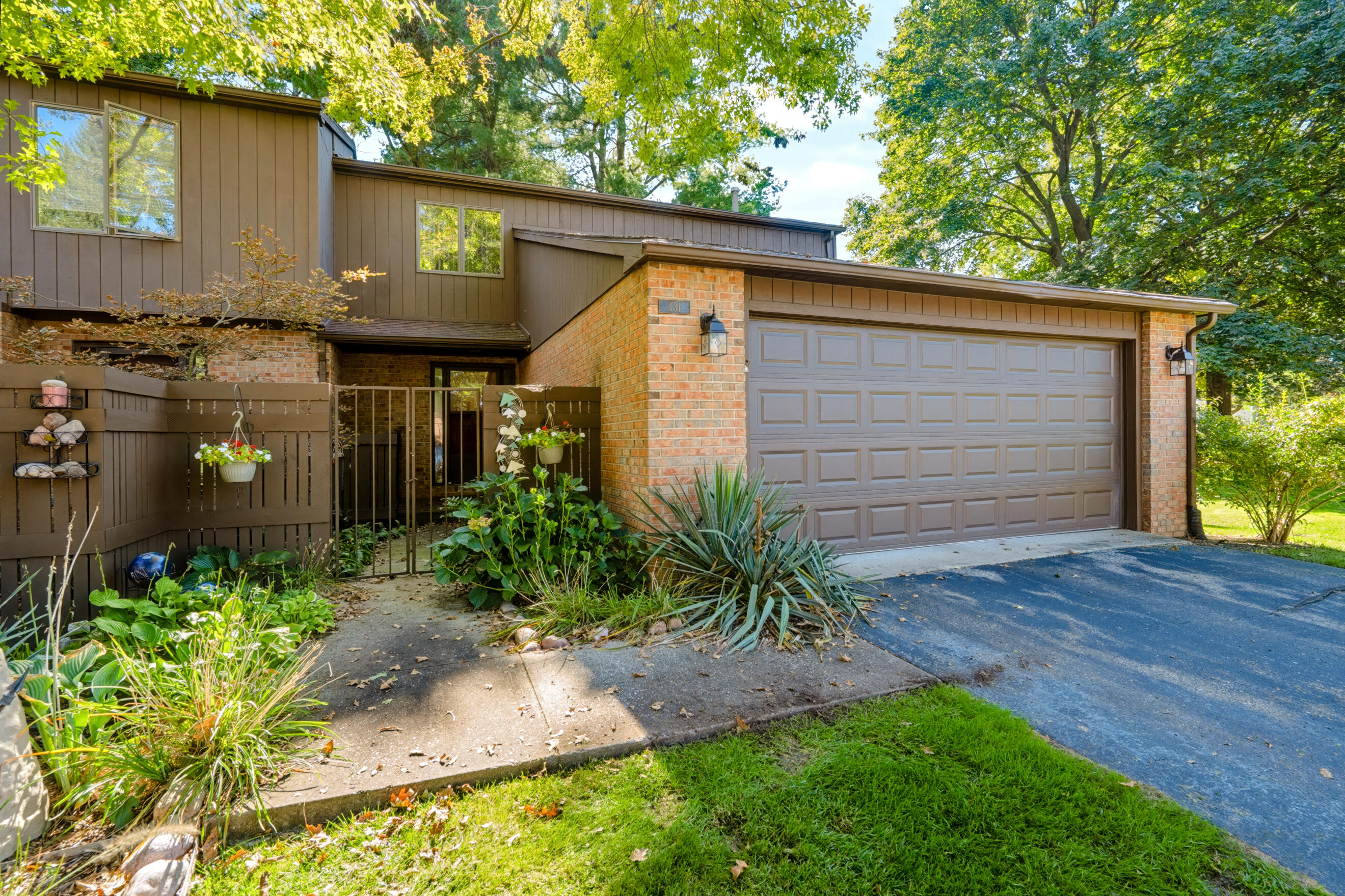 131 Pine Cove Circle Kalamazoo MI 49006