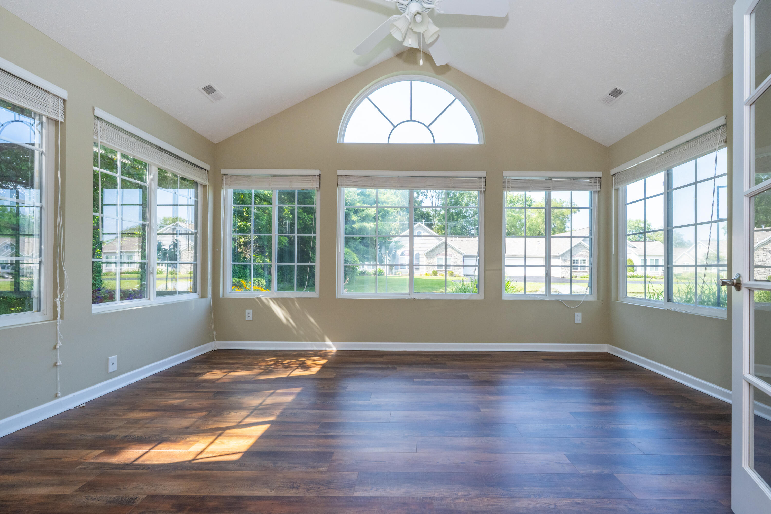 2822 Villa Lane Benton Harbor MI 49022
