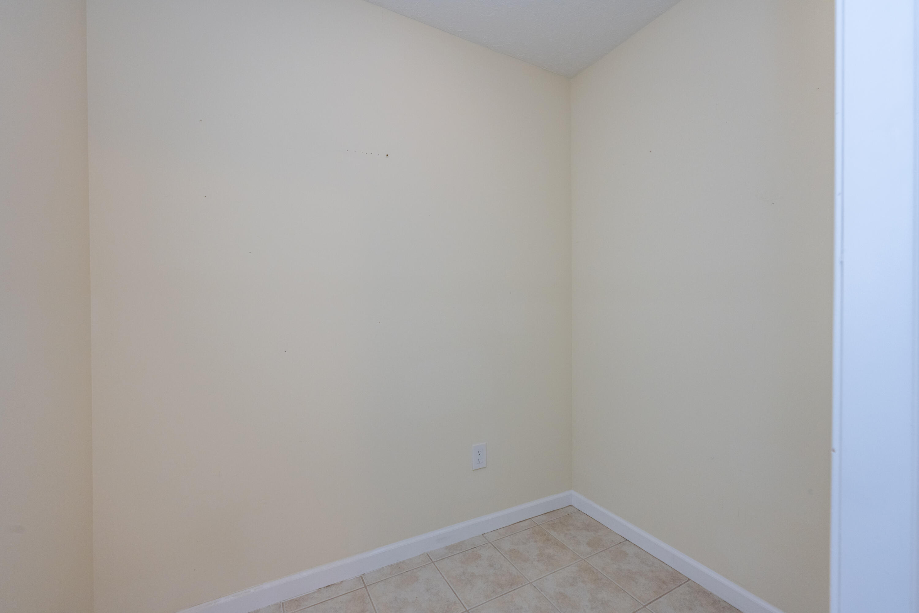 2822 Villa Lane Benton Harbor MI 49022