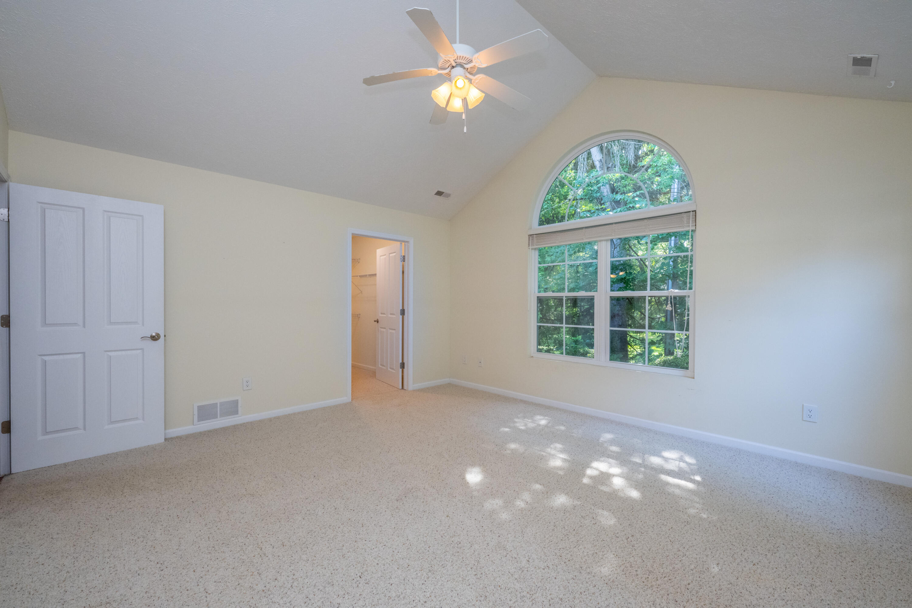 2822 Villa Lane Benton Harbor MI 49022