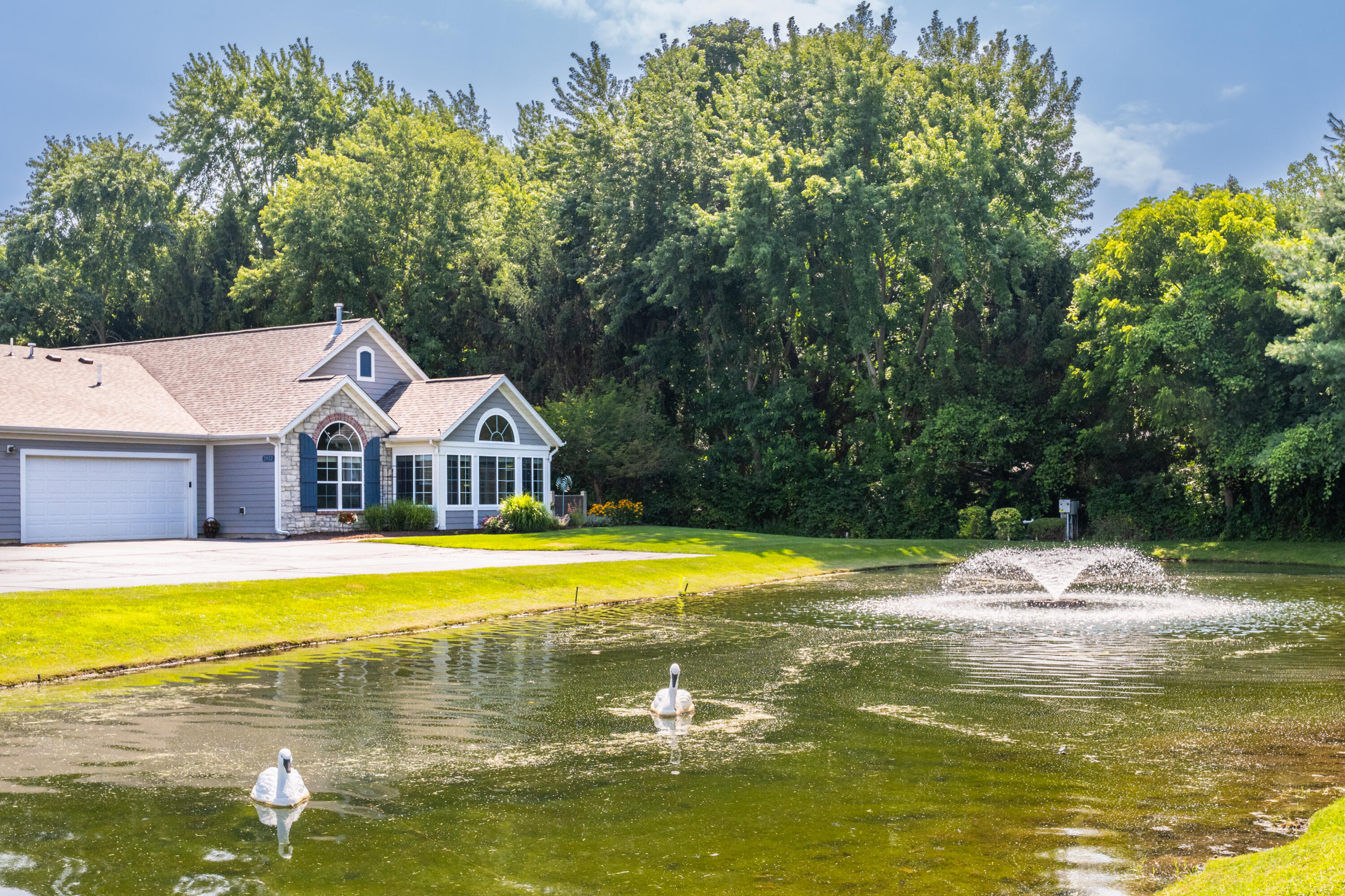 2822 Villa Lane Benton Harbor MI 49022
