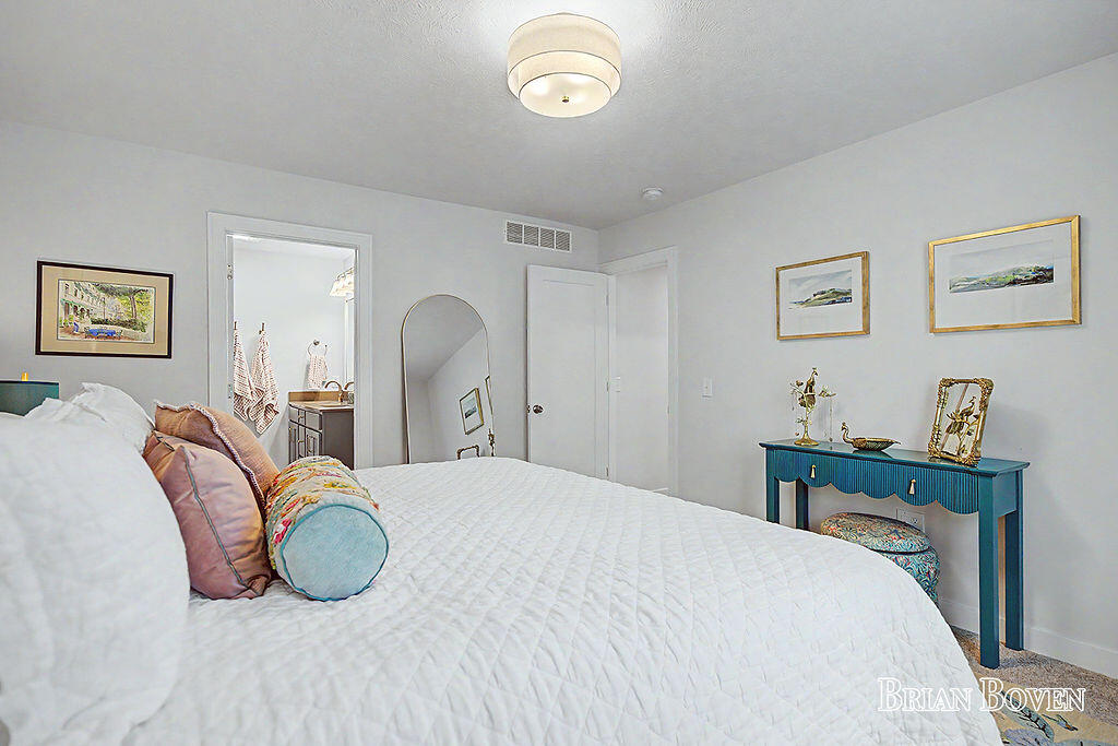 8366 Rose Ridge Drive Rockford MI 49341