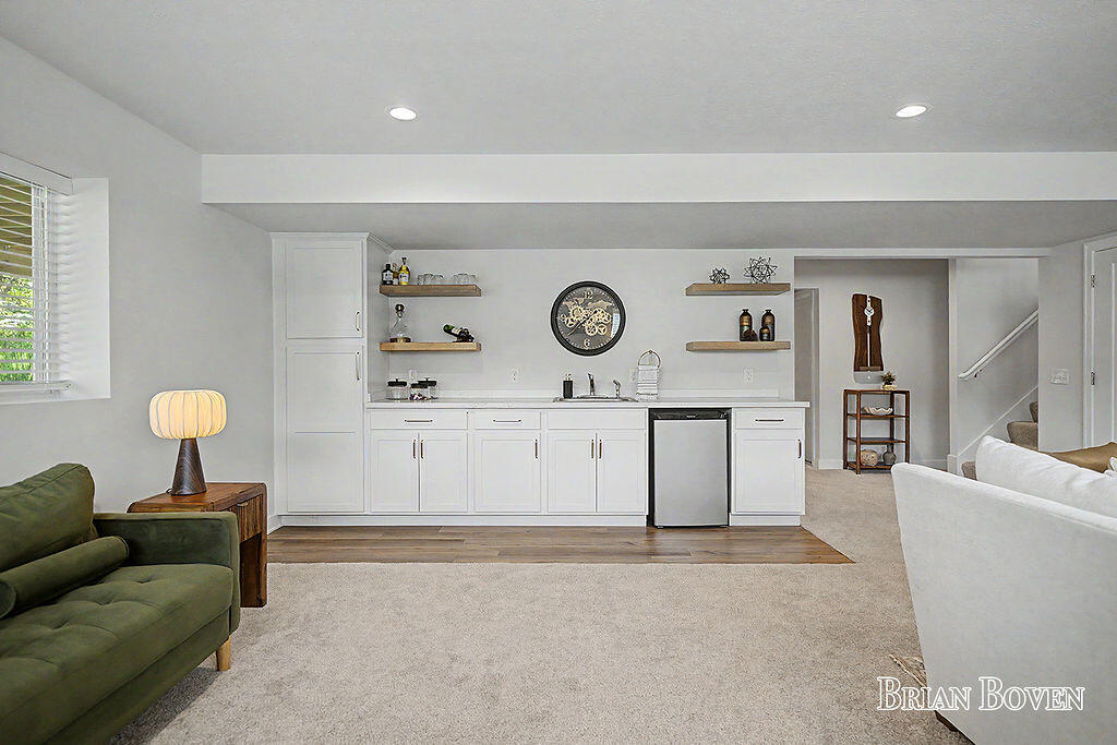 8366 Rose Ridge Drive Rockford MI 49341