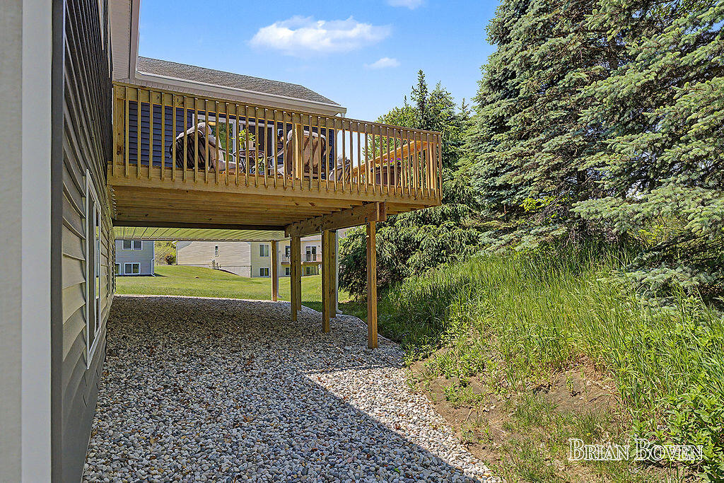 8366 Rose Ridge Drive Rockford MI 49341
