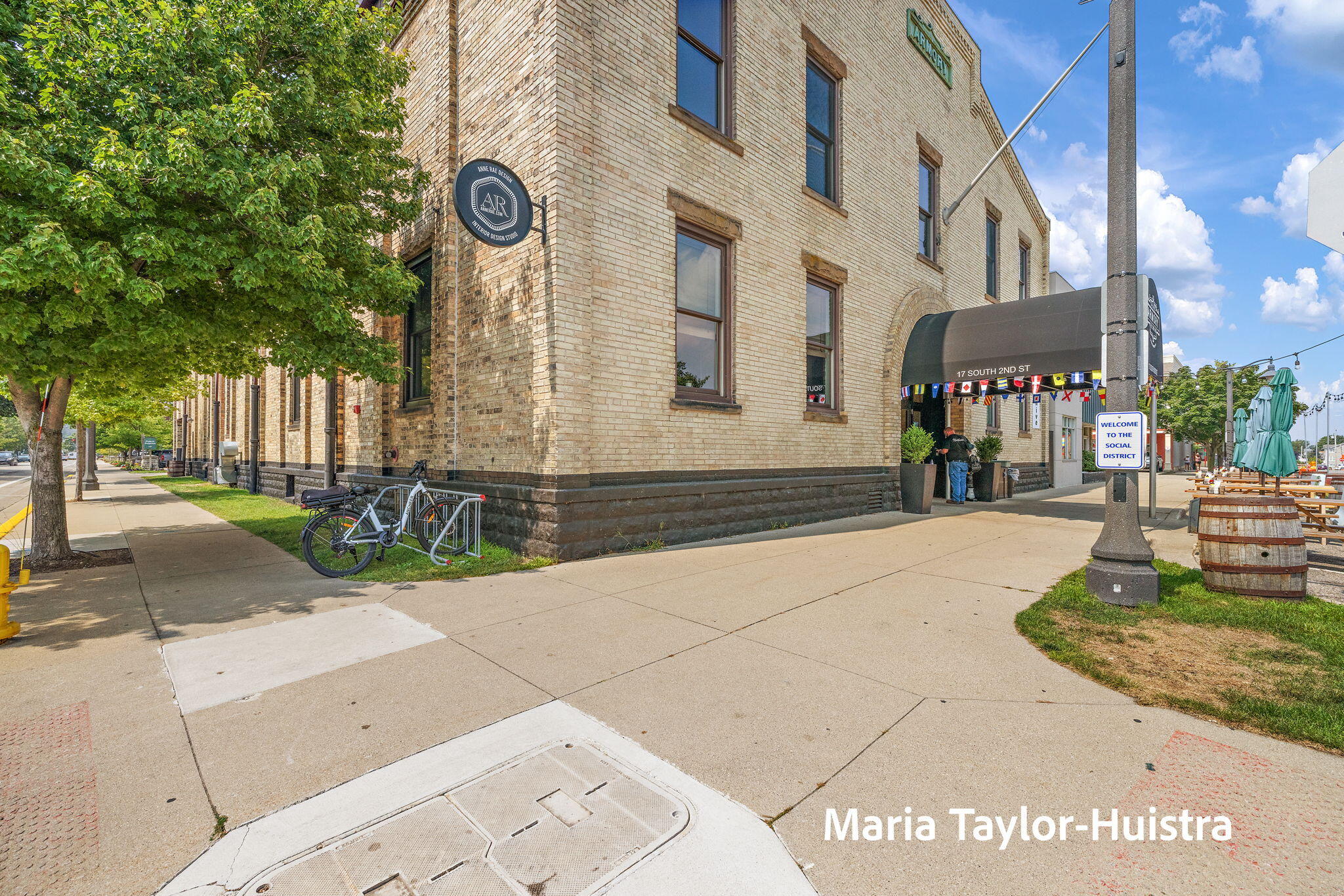 17 S 2nd Street Grand Haven MI 49417