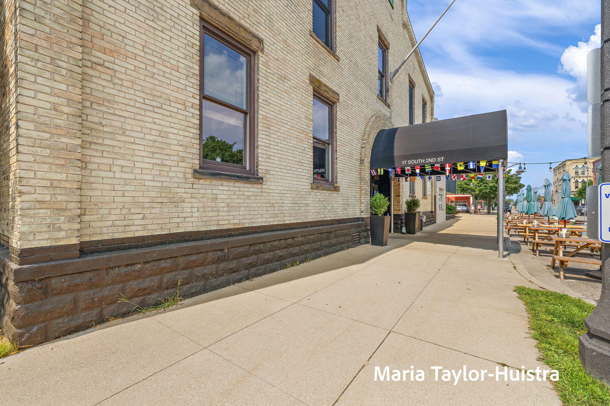 17 S 2nd Street Grand Haven MI 49417