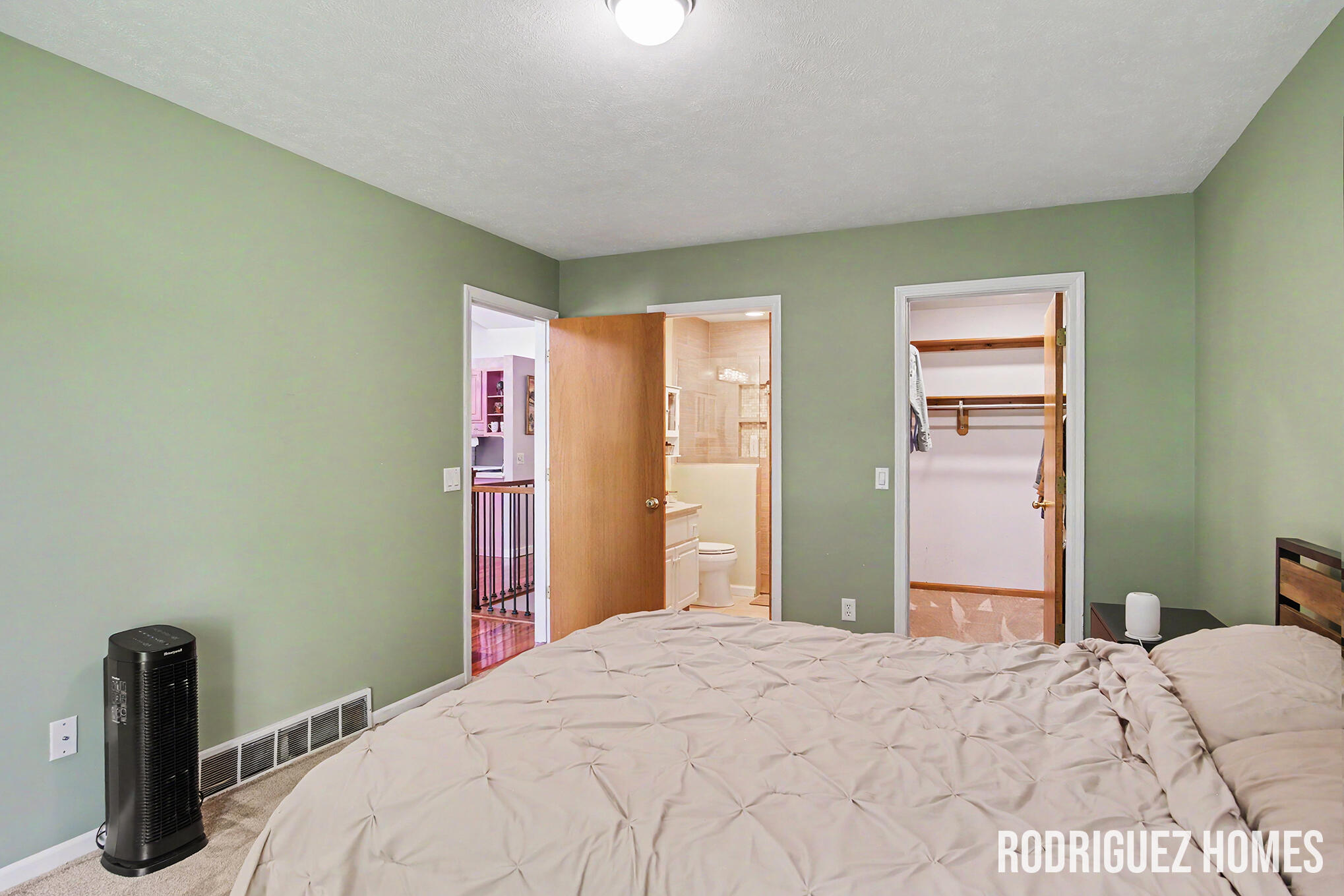 3393 English Hills Drive NW Grand Rapids MI 49544